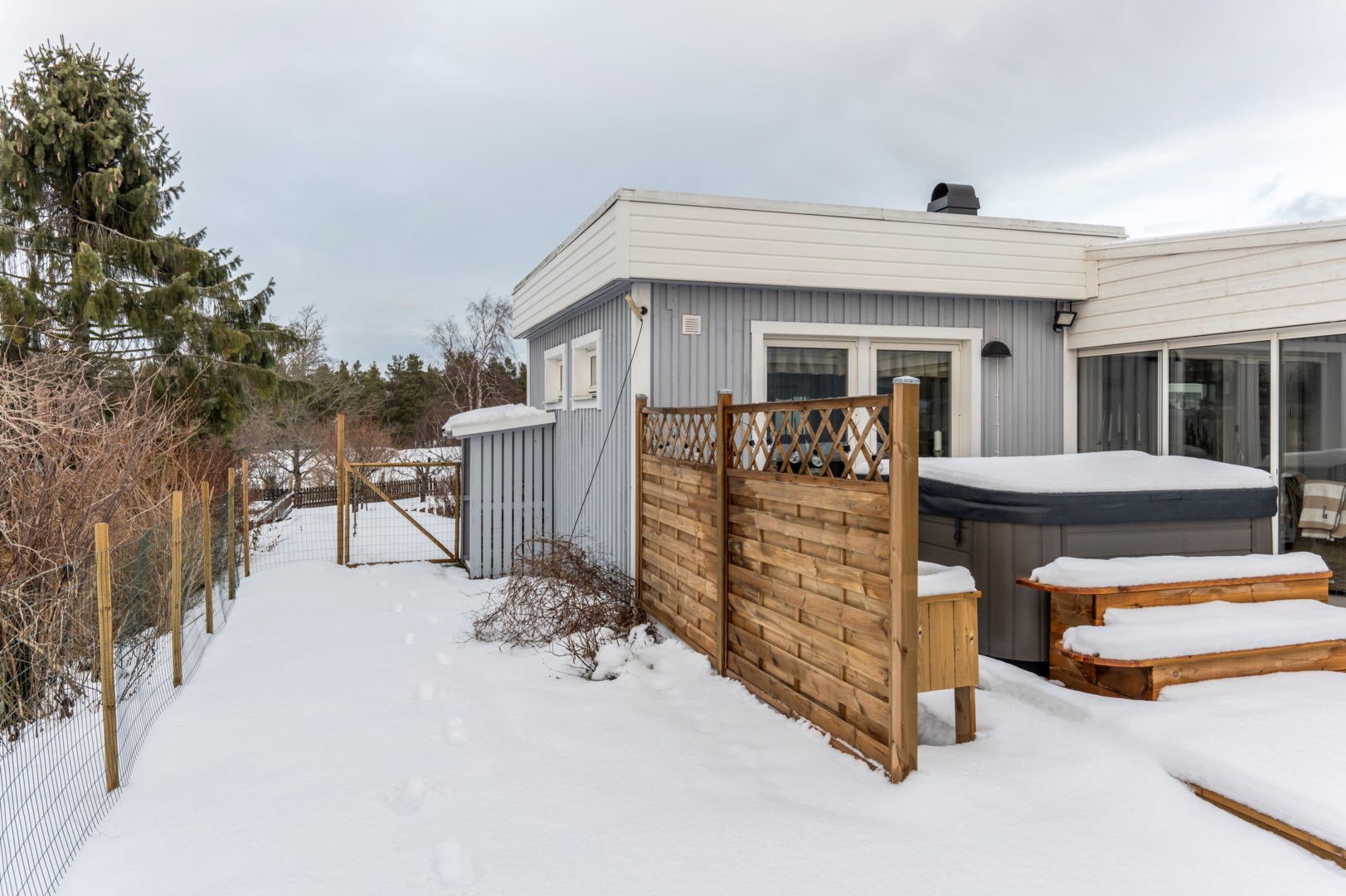 Bostadsbild från Kalvövägen 19, Såld i Krokhöjden, Nacka