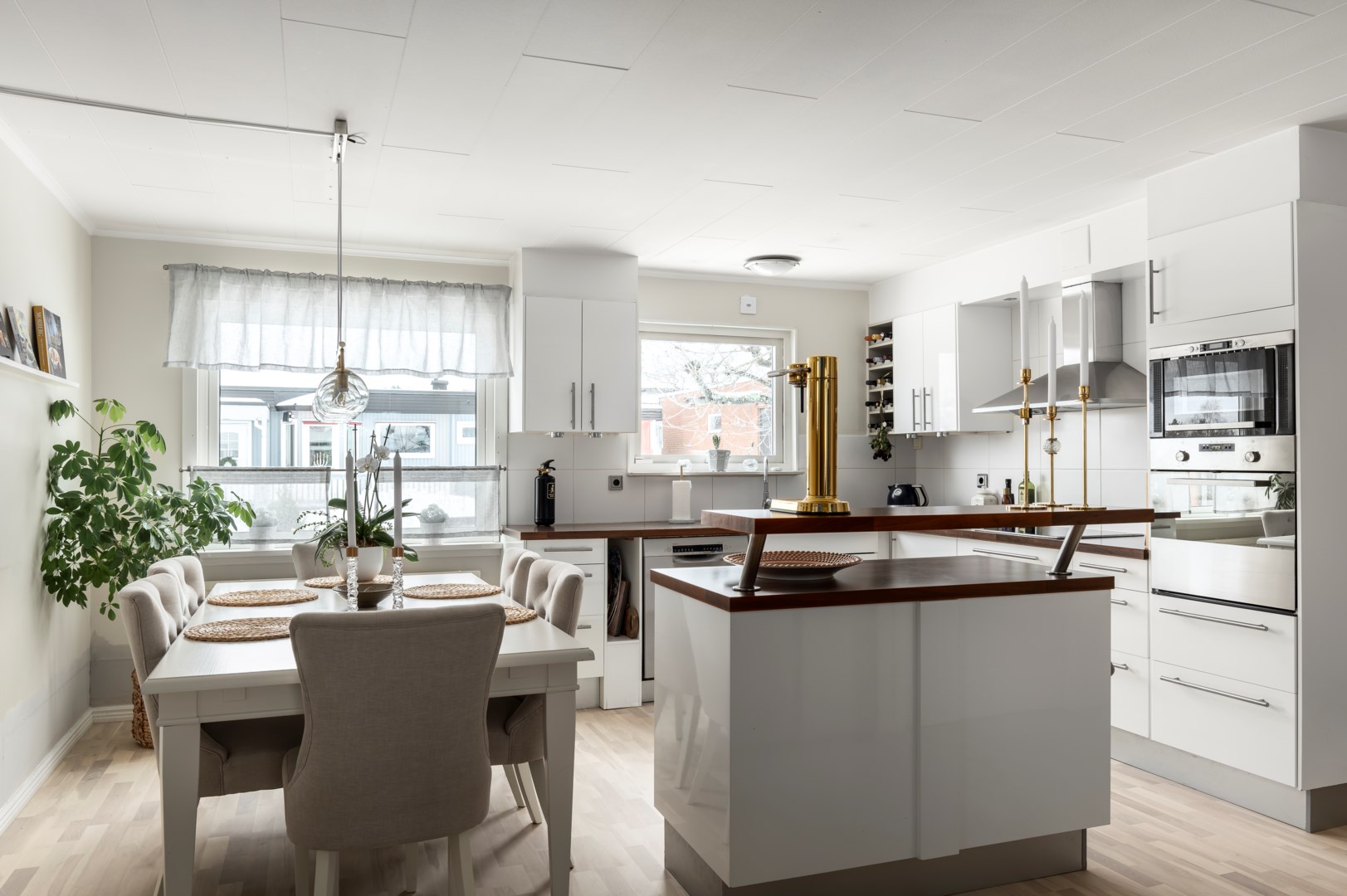 Bostadsbild från Kalvövägen 19, Såld i Krokhöjden, Nacka