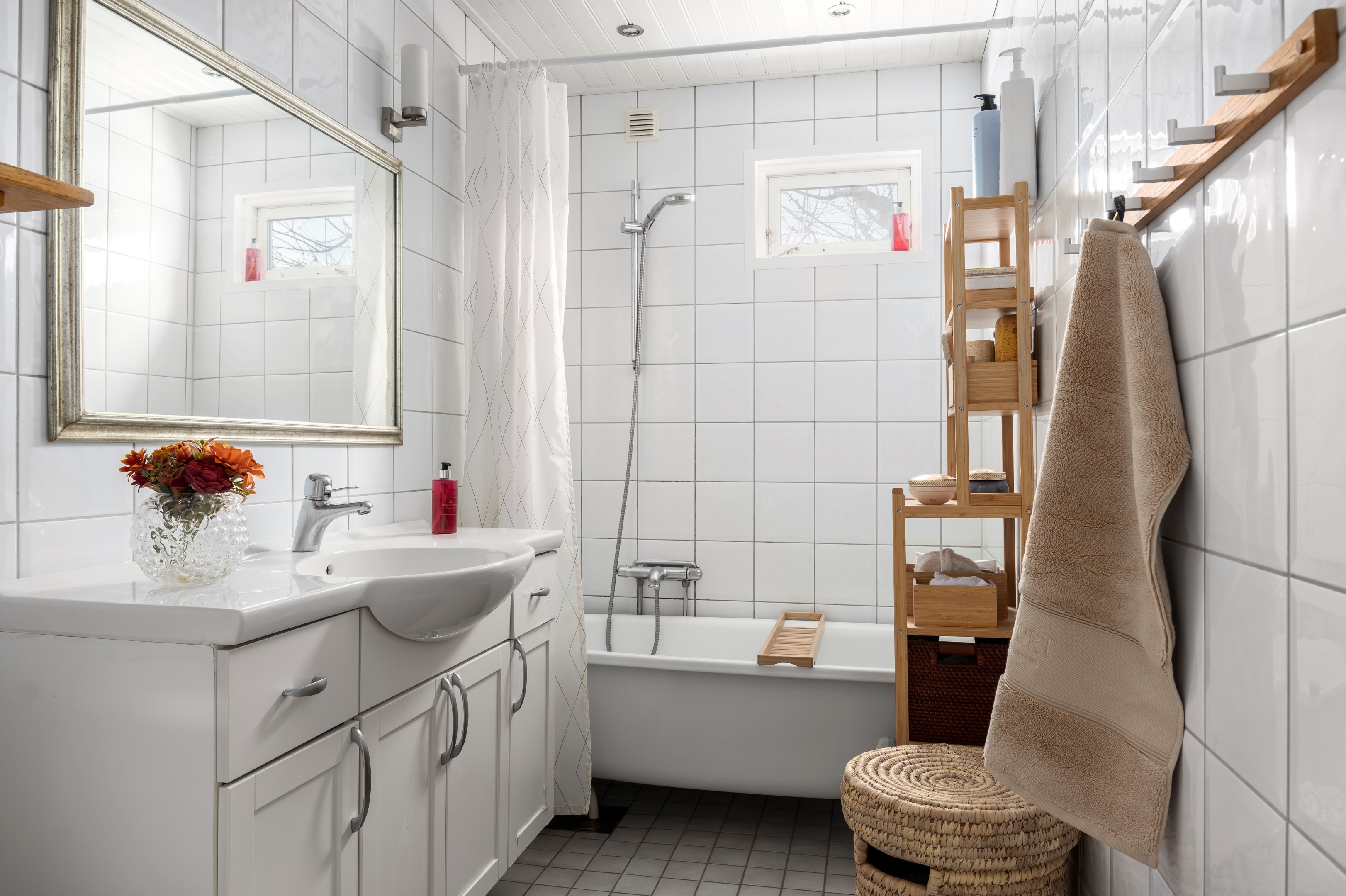 Bostadsbild från Kalvövägen 19, Såld i Krokhöjden, Nacka