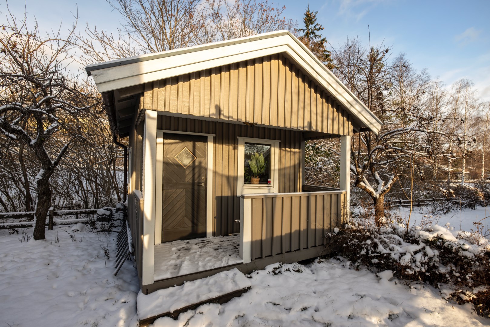 Bostadsbild från Brisvägen 1, Såld i Mensättra, Nacka