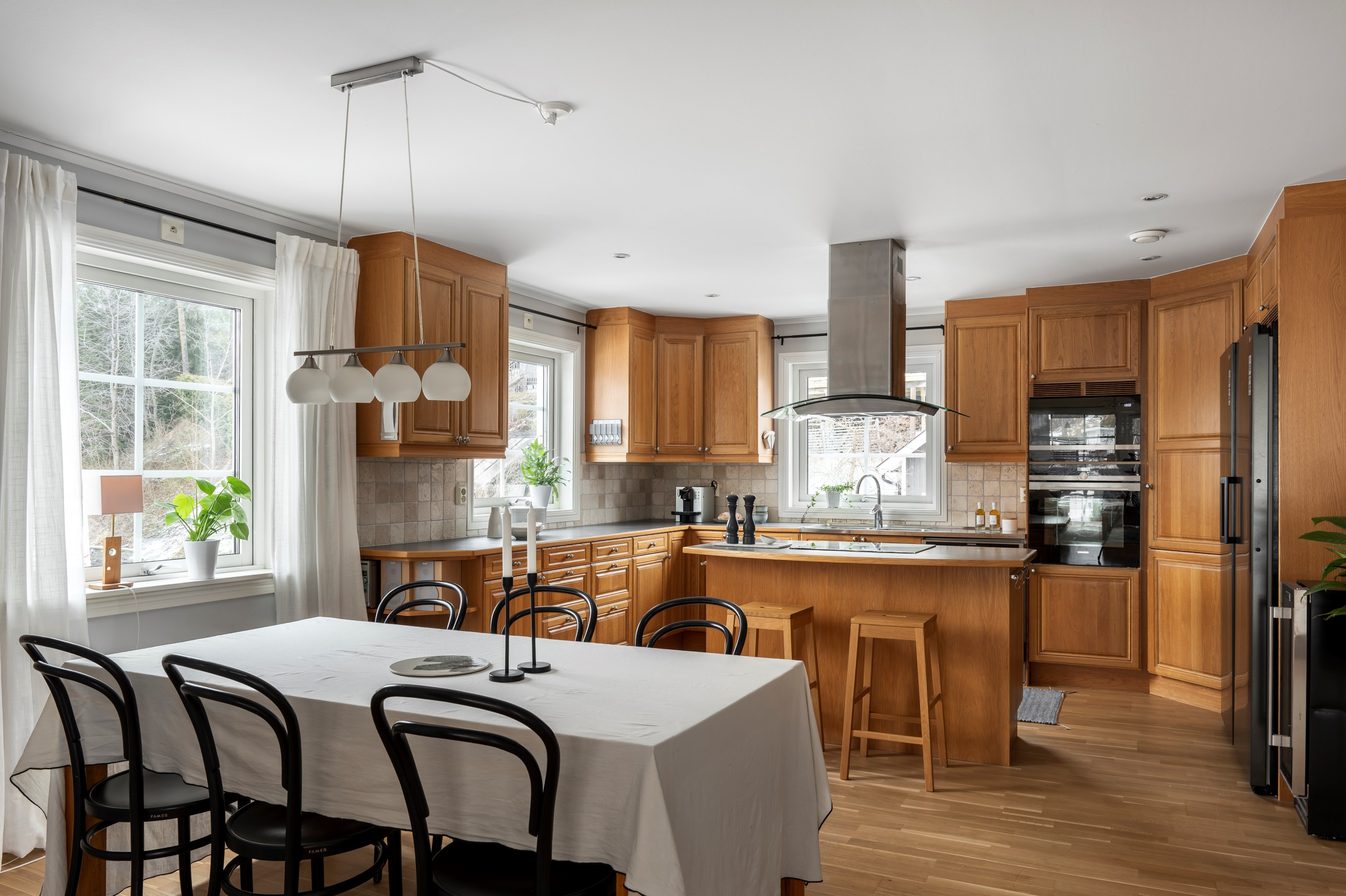 Bostadsbild från Fjällbrudens väg 12, Såld i Lännersta, Nacka