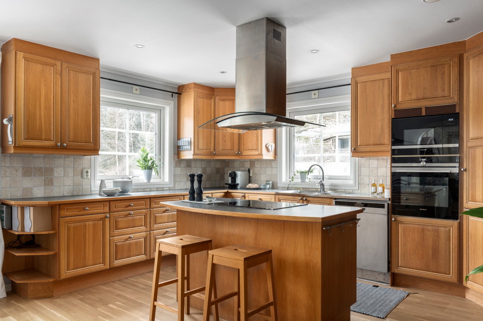 Bostadsbild från Fjällbrudens väg 12, Såld i Lännersta, Nacka