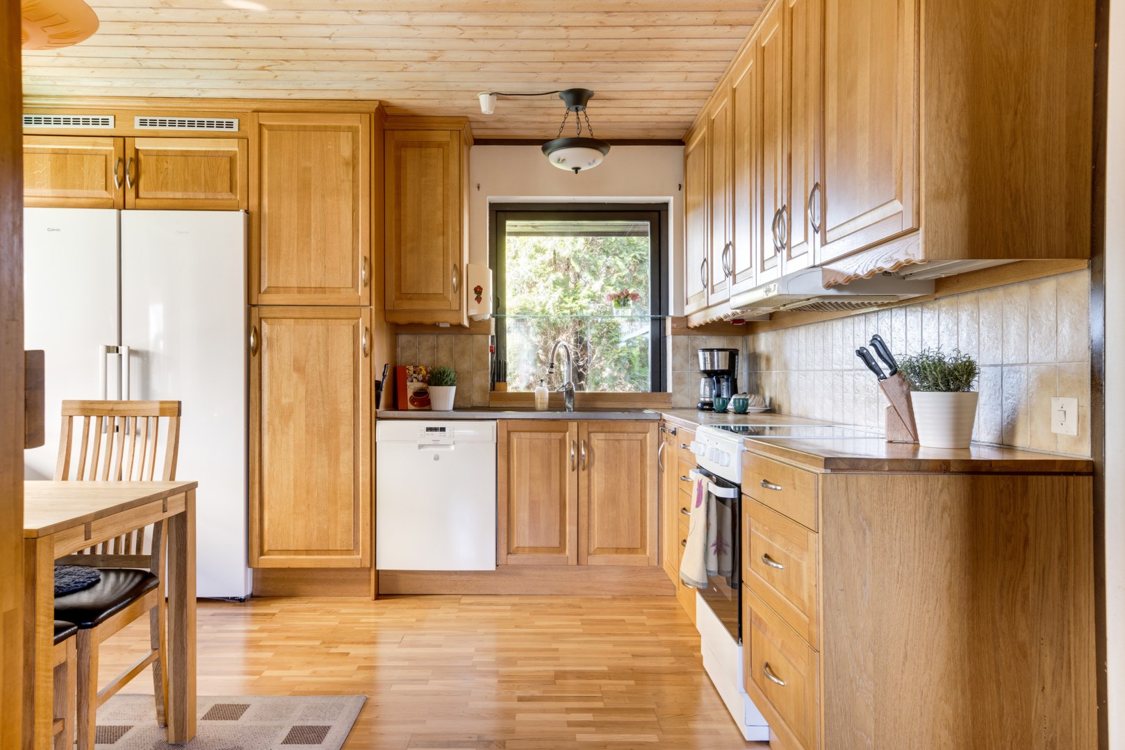 Bostadsbild från Isgrena 23, Såld i Bälinge, Uppsala