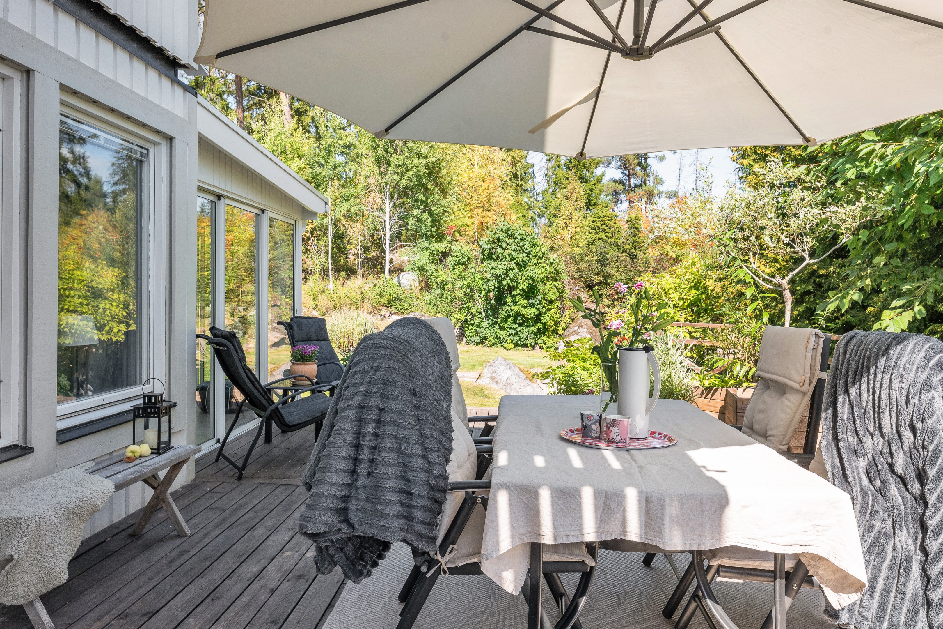 Bostadsbild från Slöjmolnsvägen 14, Såld i Storvreta, Uppsala
