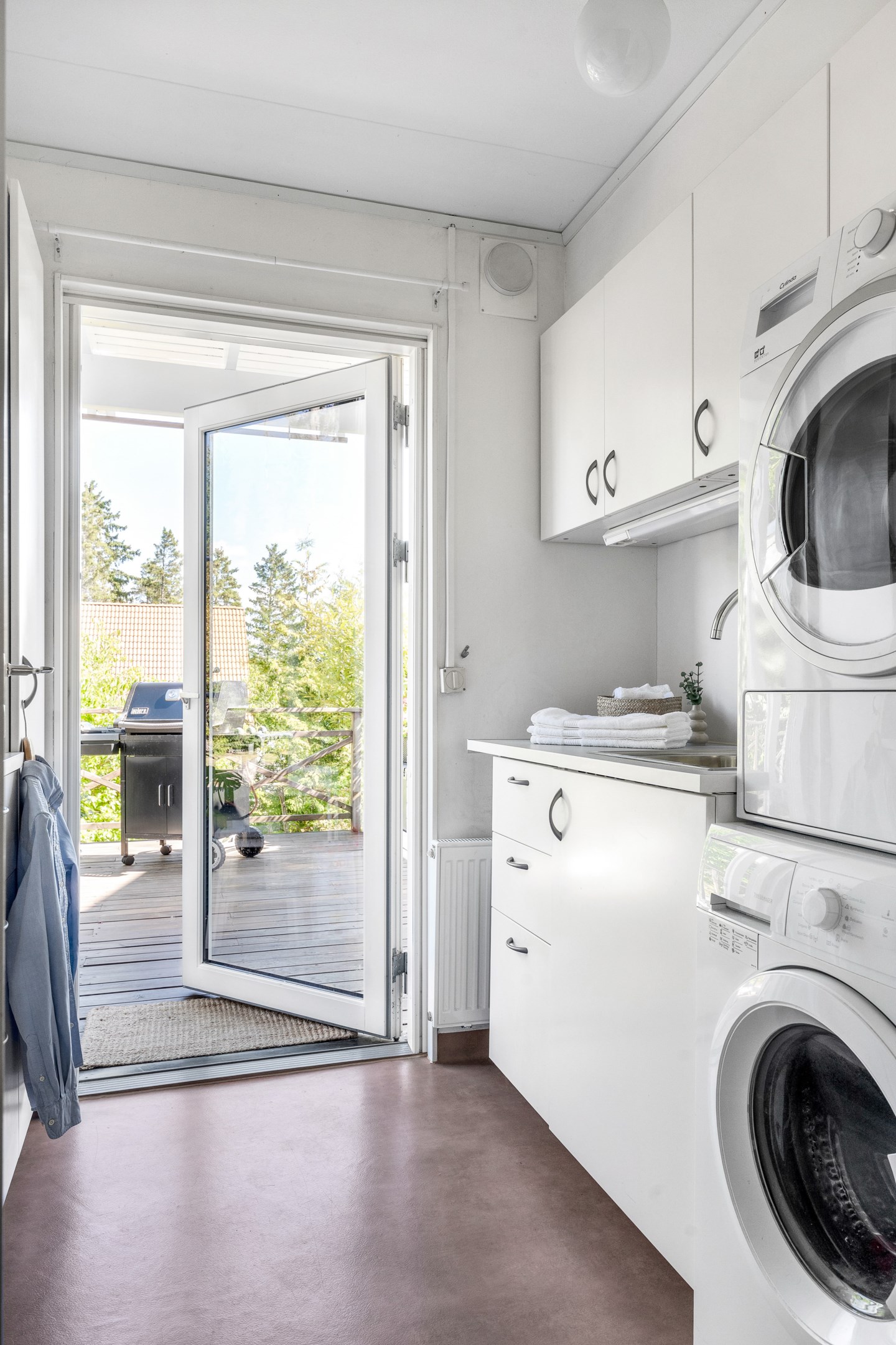Bostadsbild från Slöjmolnsvägen 14, Såld i Storvreta, Uppsala