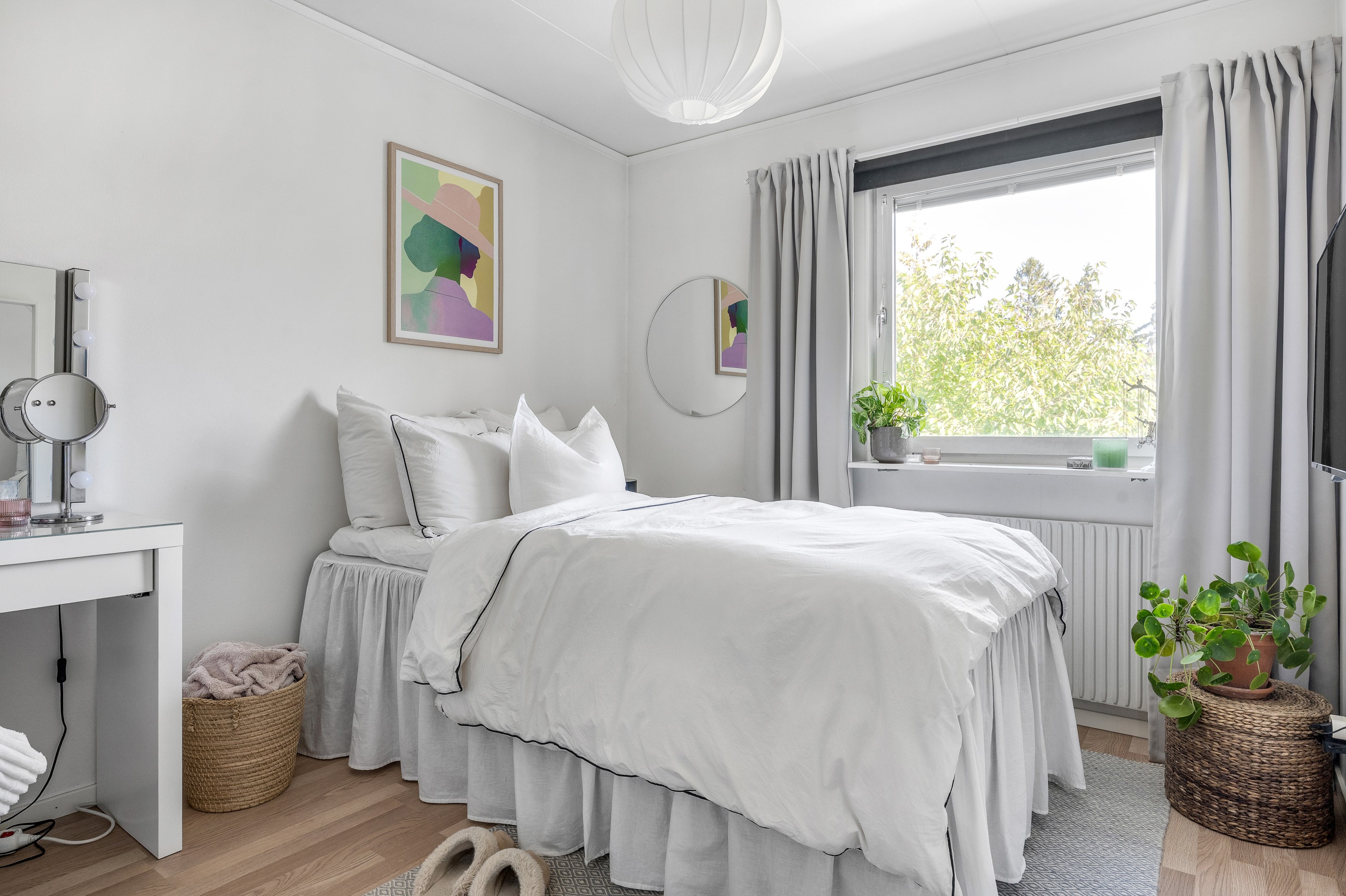 Bostadsbild från Slöjmolnsvägen 14, Såld i Storvreta, Uppsala
