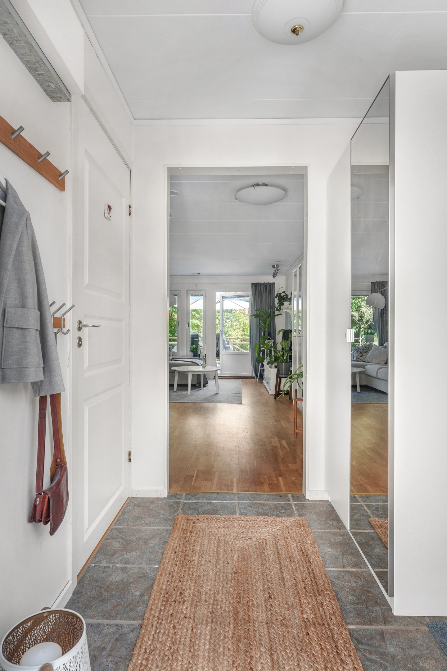 Bostadsbild från Slöjmolnsvägen 14, Såld i Storvreta, Uppsala