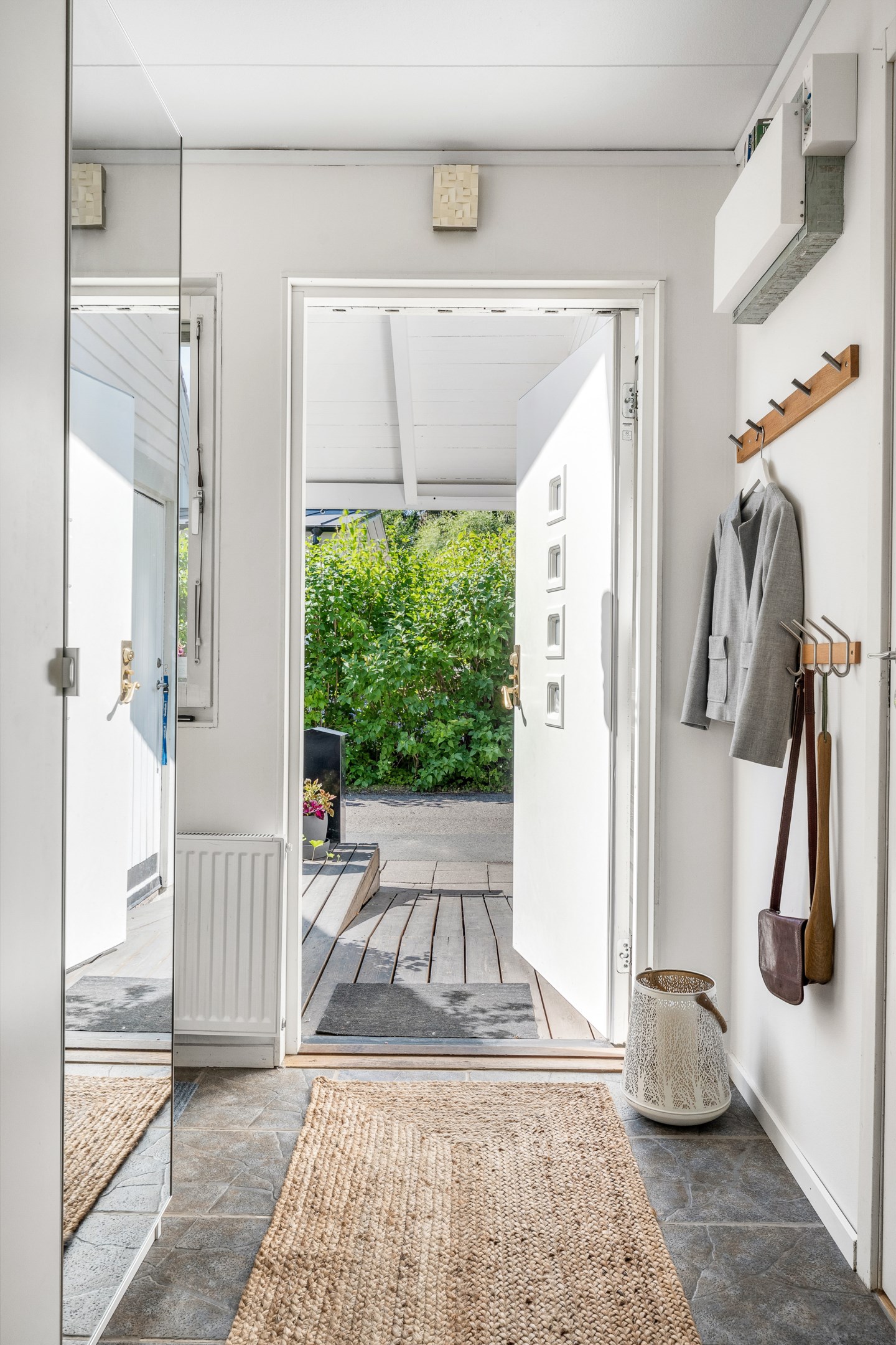 Bostadsbild från Slöjmolnsvägen 14, Såld i Storvreta, Uppsala