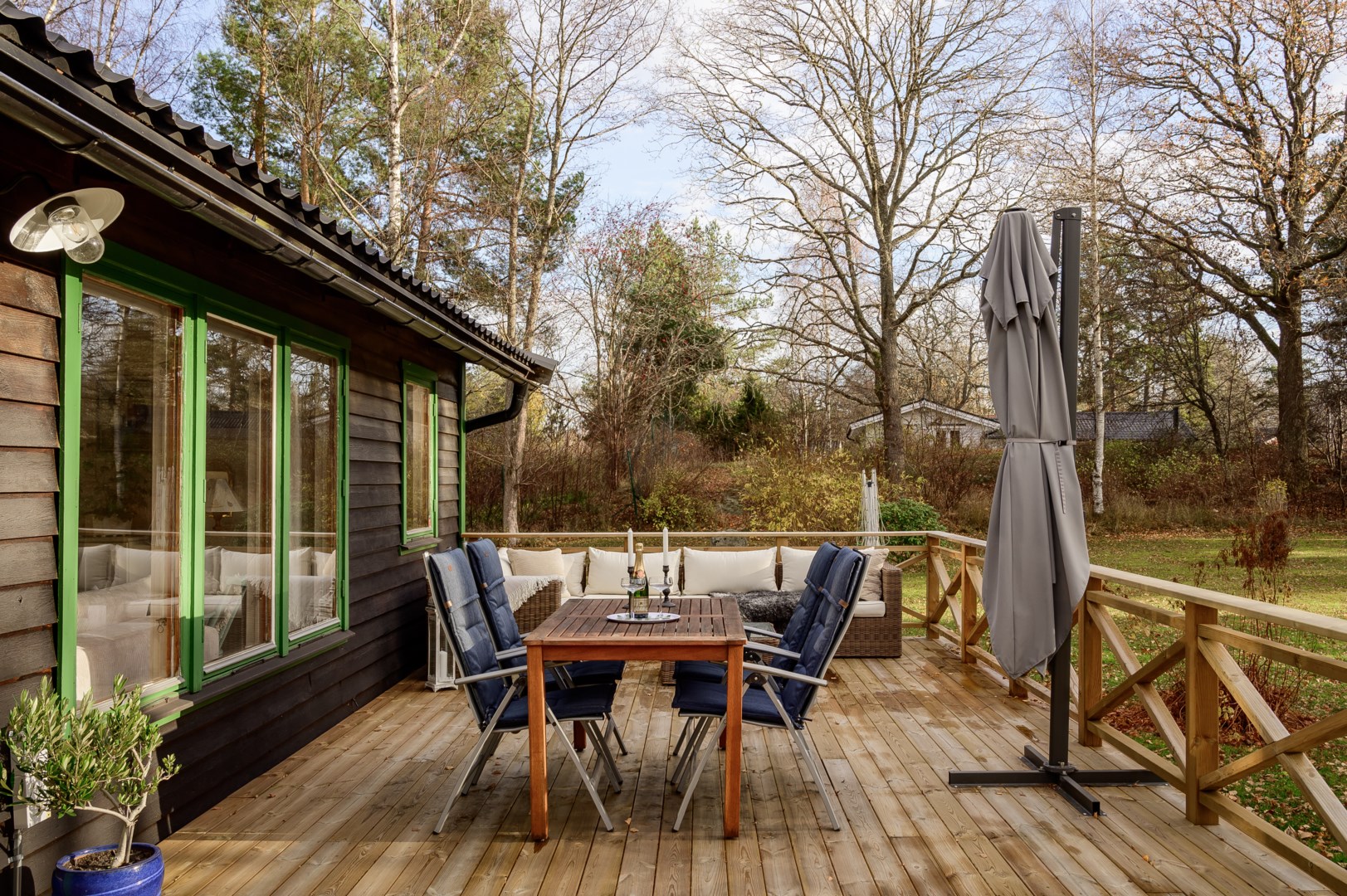 Bostadsbild från Björksalavägen 12, Såld i Älvsala, Värmdö