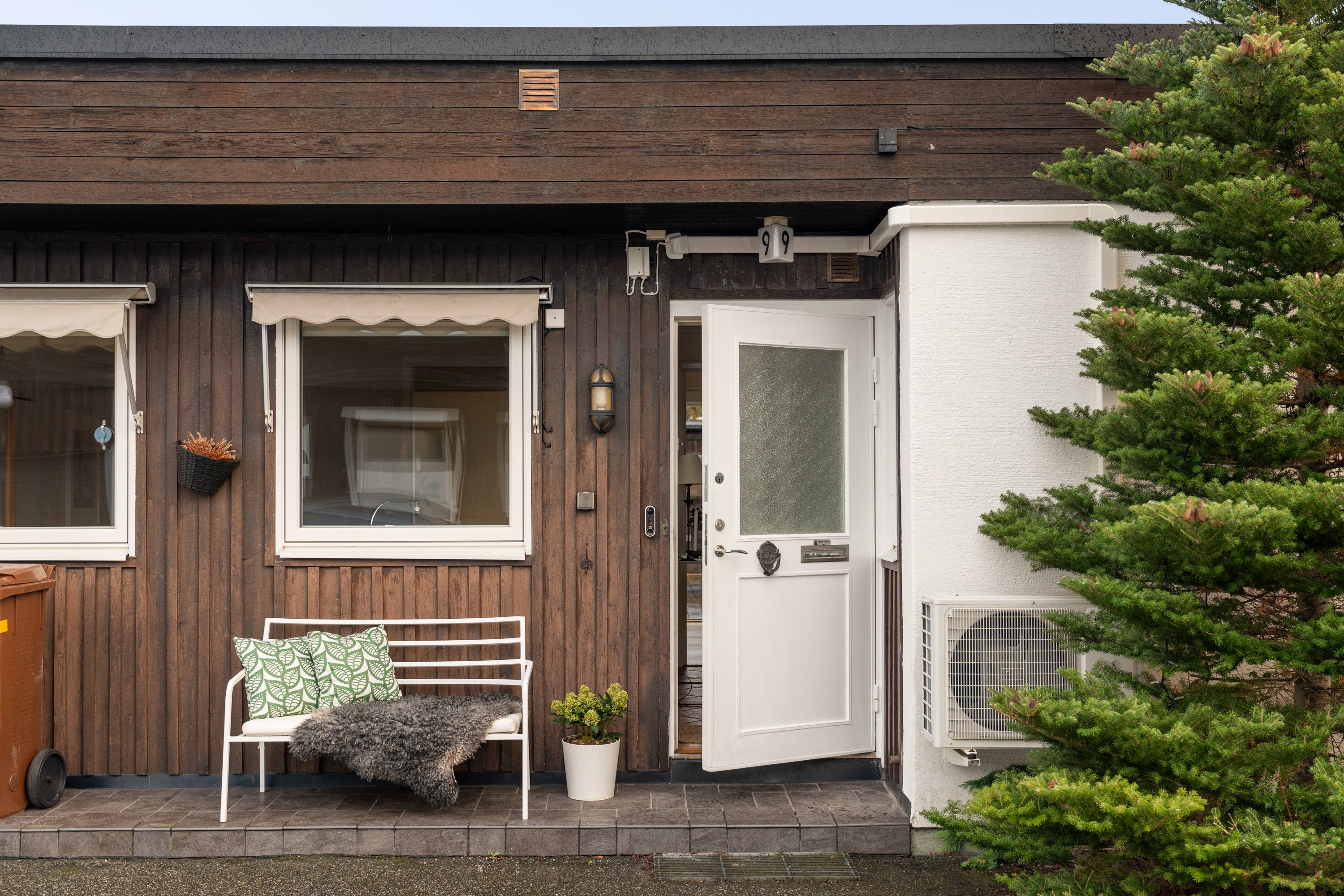 Bostadsbild från Nyponvägen 9, Såld i Saltsjöbaden, Nacka