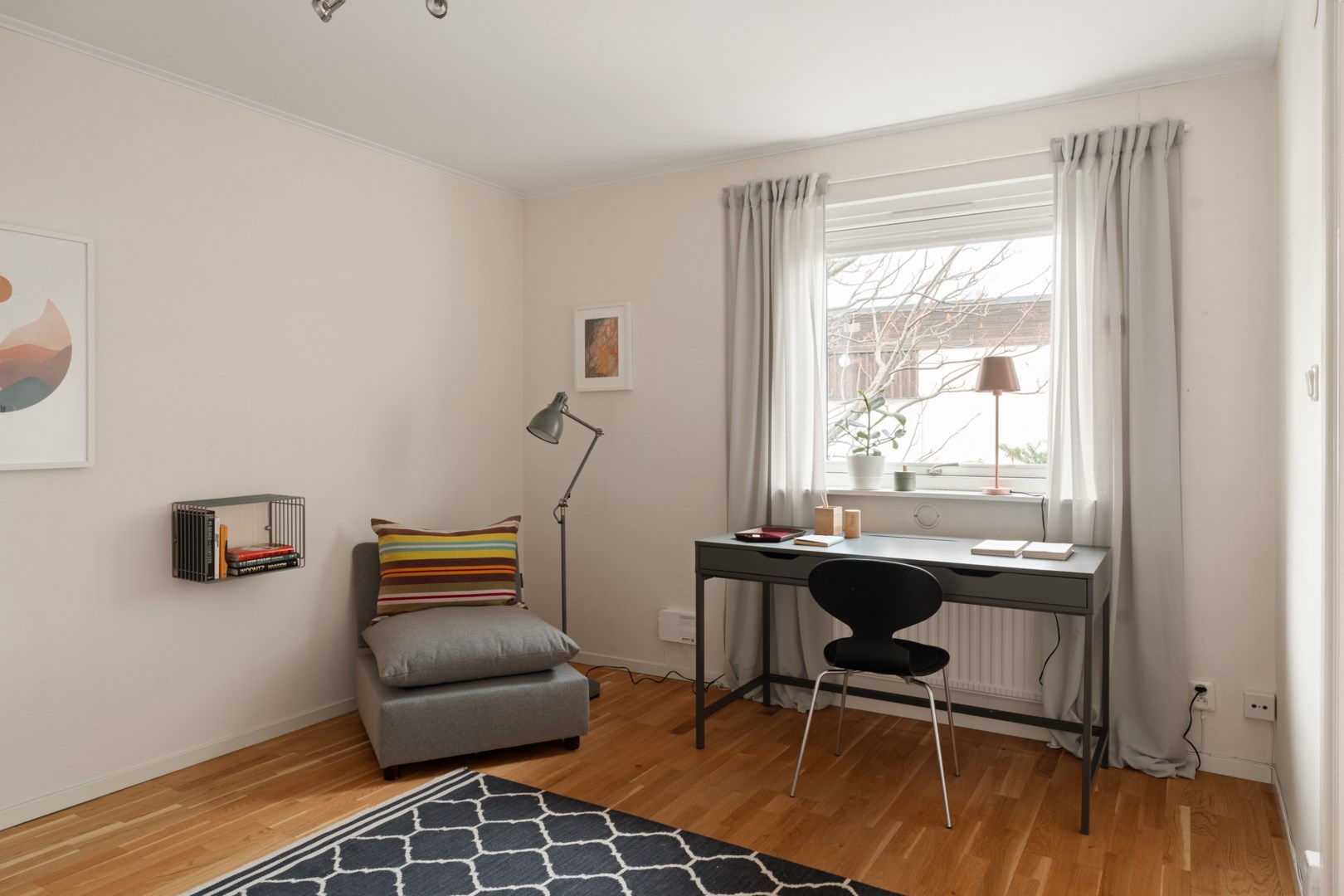 Bostadsbild från Nyponvägen 9, Såld i Saltsjöbaden, Nacka