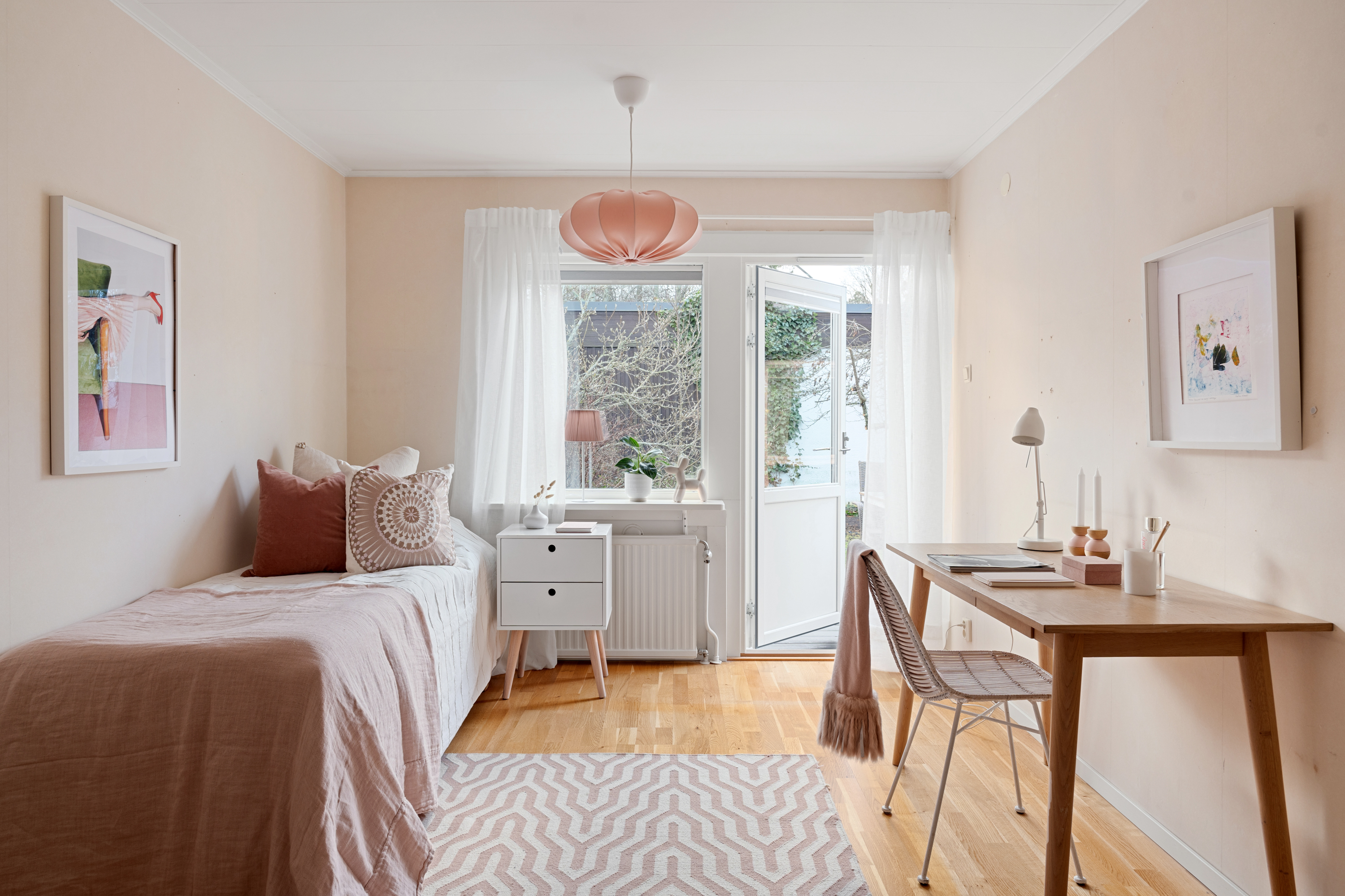 Bostadsbild från Nyponvägen 9, Såld i Saltsjöbaden, Nacka