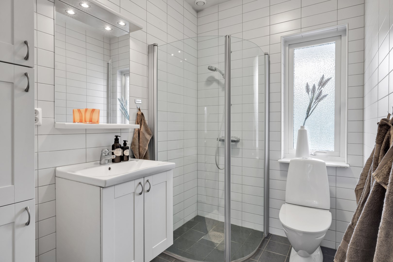 Bostadsbild från Orrbol 38, Såld i Rasbokil, Uppsala