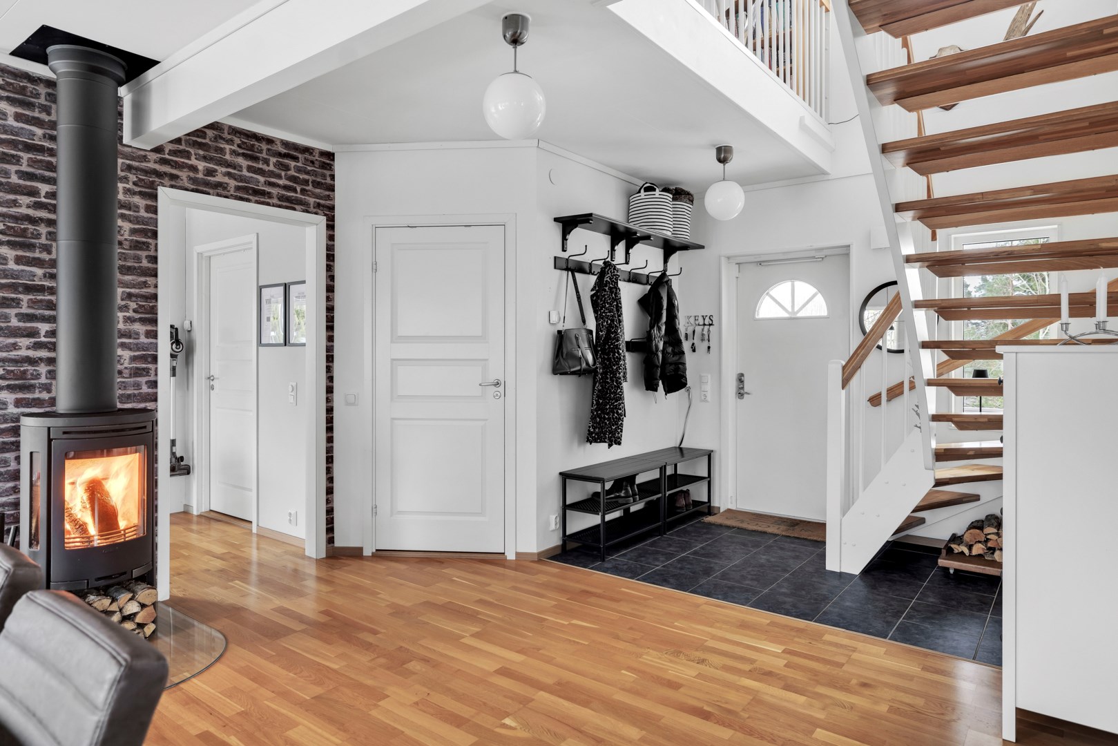 Bostadsbild från Orrbol 38, Såld i Rasbokil, Uppsala