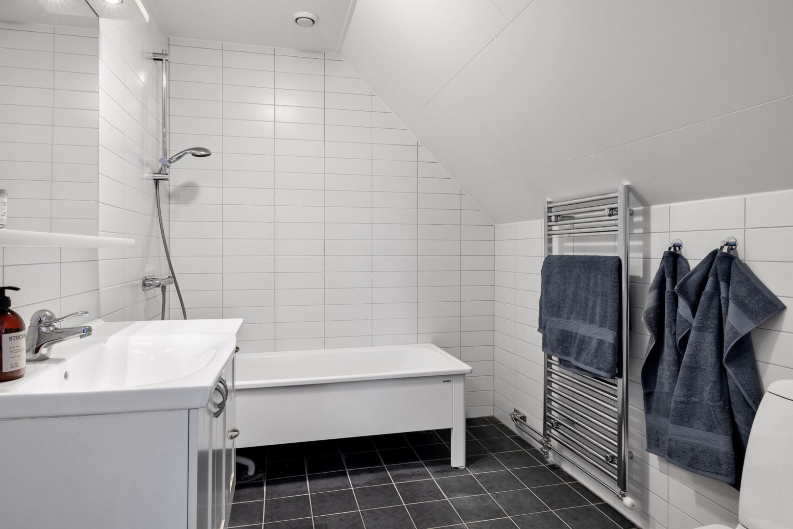 Bostadsbild från Orrbol 38, Såld i Rasbokil, Uppsala