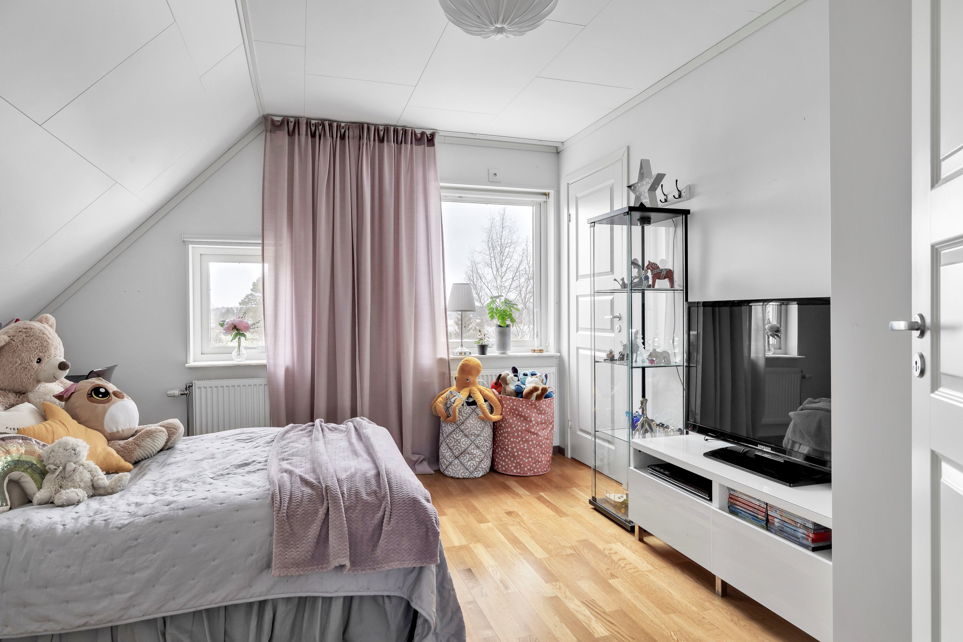 Bostadsbild från Orrbol 38, Såld i Rasbokil, Uppsala