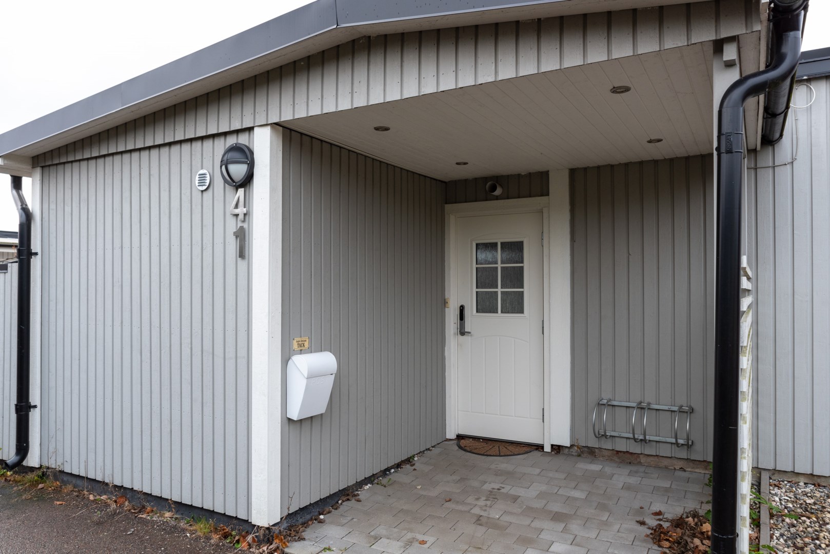 Bostadsbild från Plåtverksgatan 41, Såld i Bäckby, Västerås