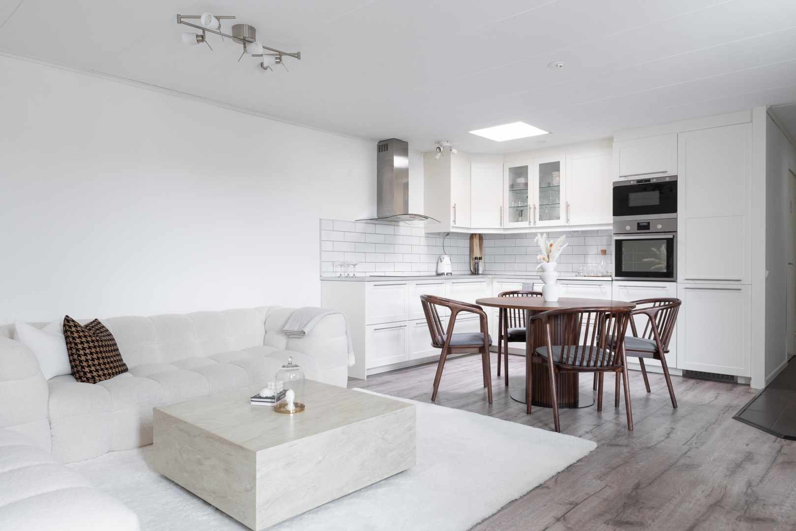 Bostadsbild från Plåtverksgatan 41, Såld i Bäckby, Västerås