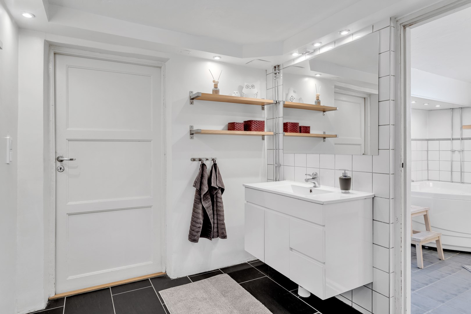 Bostadsbild från Tunagatan 76, Såld i Bärby Hage, Uppsala