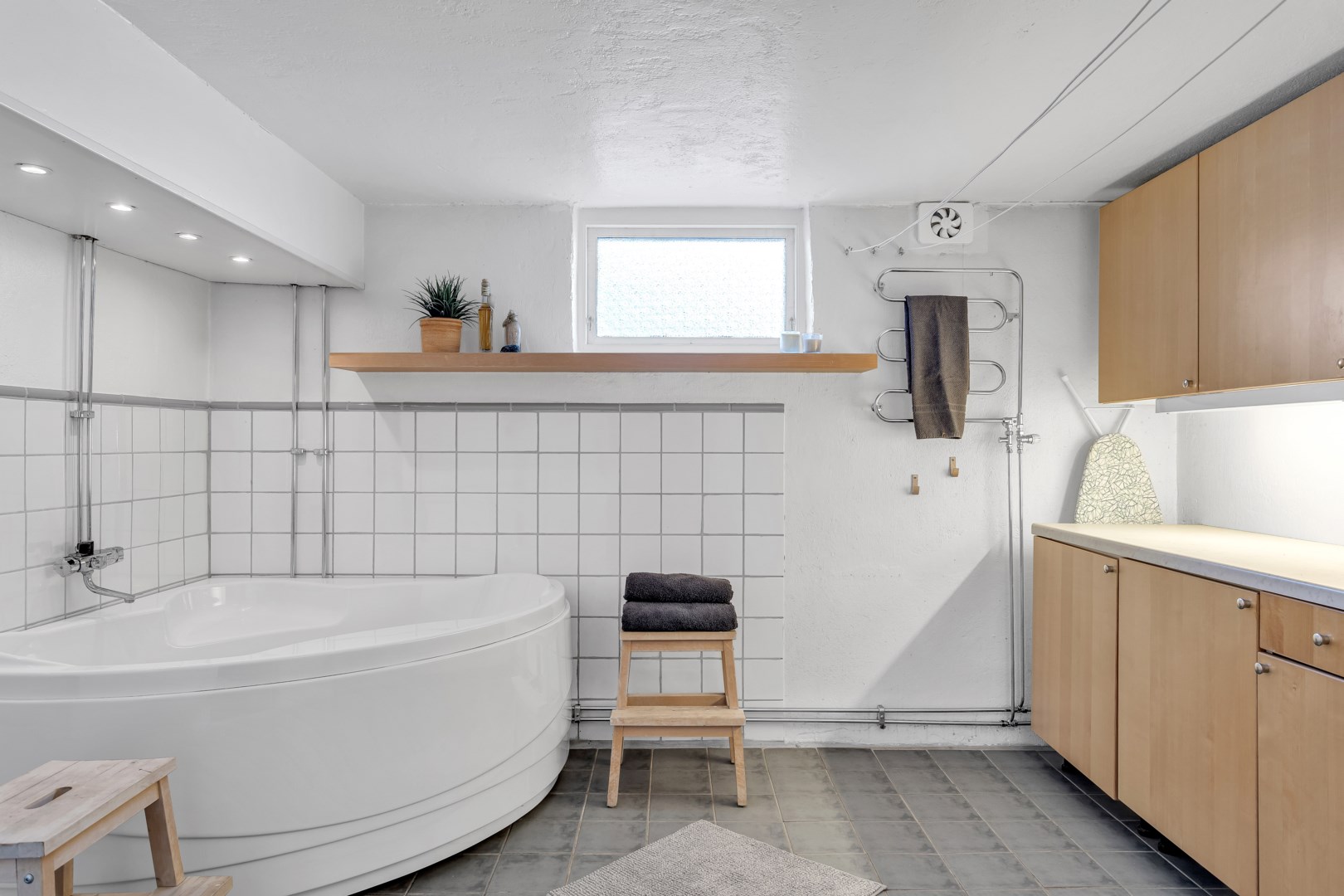 Bostadsbild från Tunagatan 76, Såld i Bärby Hage, Uppsala