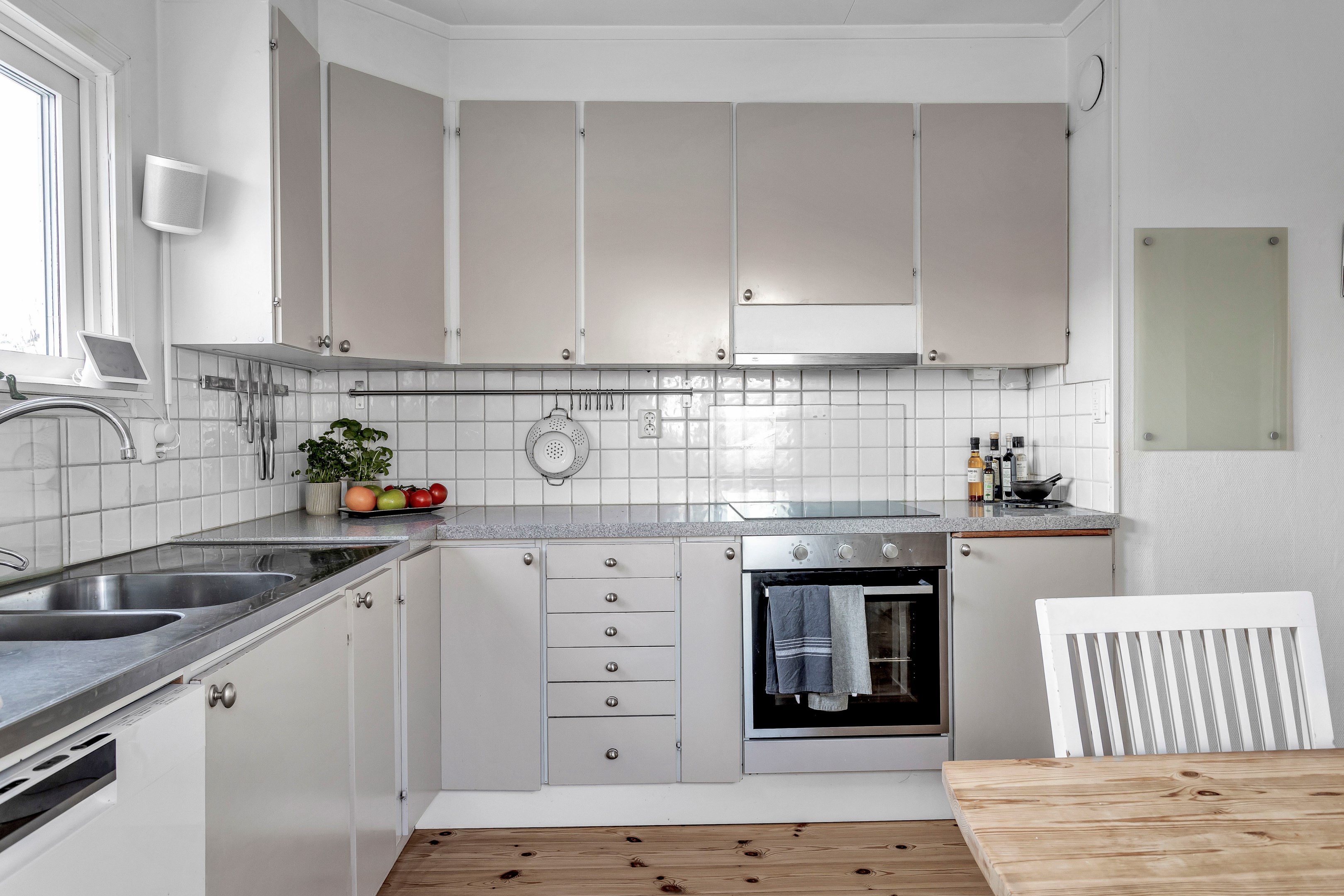 Bostadsbild från Tunagatan 76, Såld i Bärby Hage, Uppsala