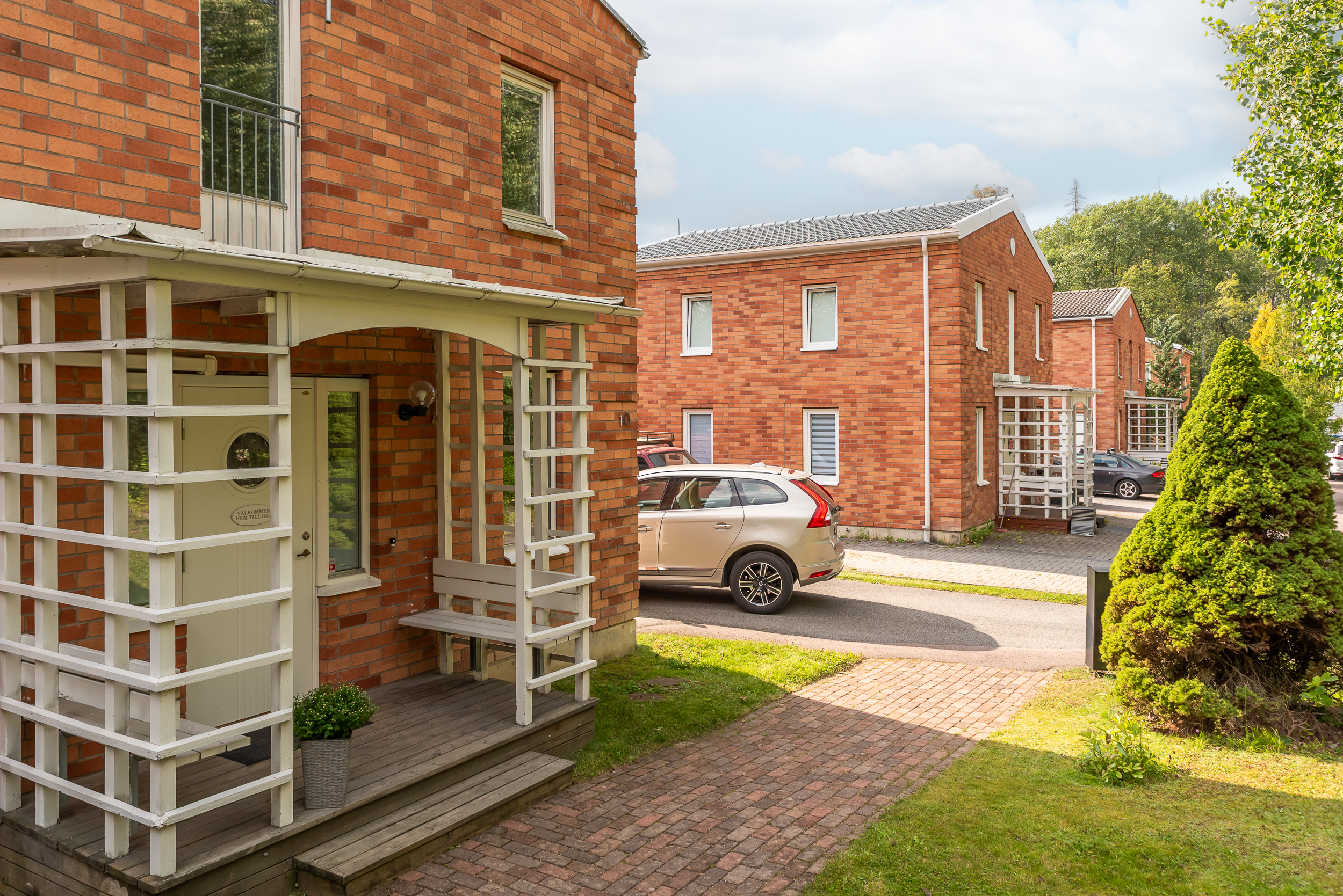 Bostadsbild från Skulptörvägen 10, Såld i Erikslund, Västerås