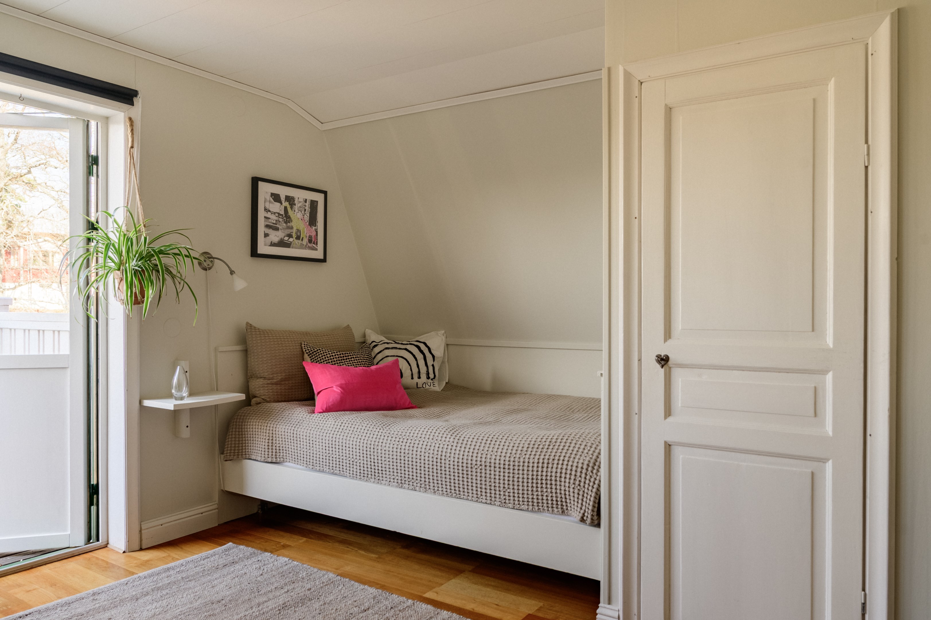 Bostadsbild från Drottninghamnsvägen 20, Såld i Skuru, Nacka