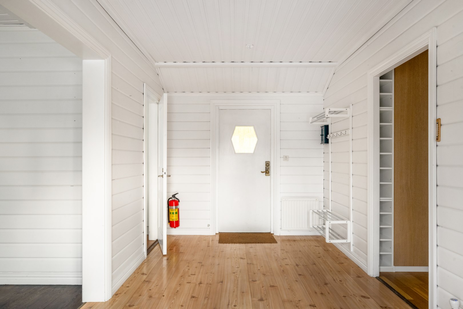 Bostadsbild från Skogsbacken 4, Till salu i Borgarbo, Uppsala