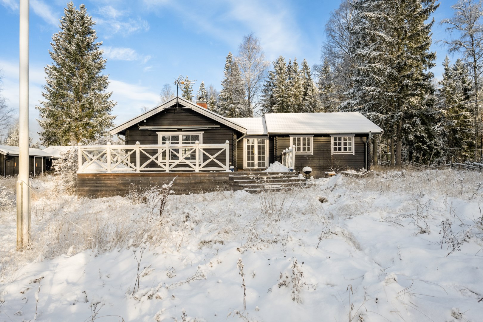 Bostadsbild från Skogsbacken 4, Till salu i Borgarbo, Uppsala