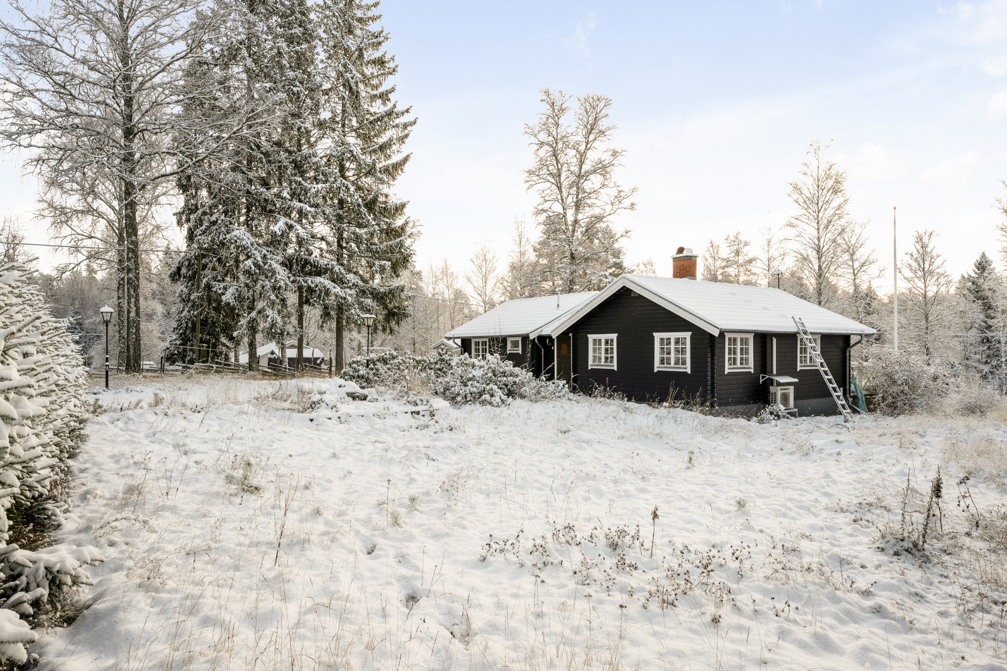 Bostadsbild från Skogsbacken 4, Till salu i Borgarbo, Uppsala