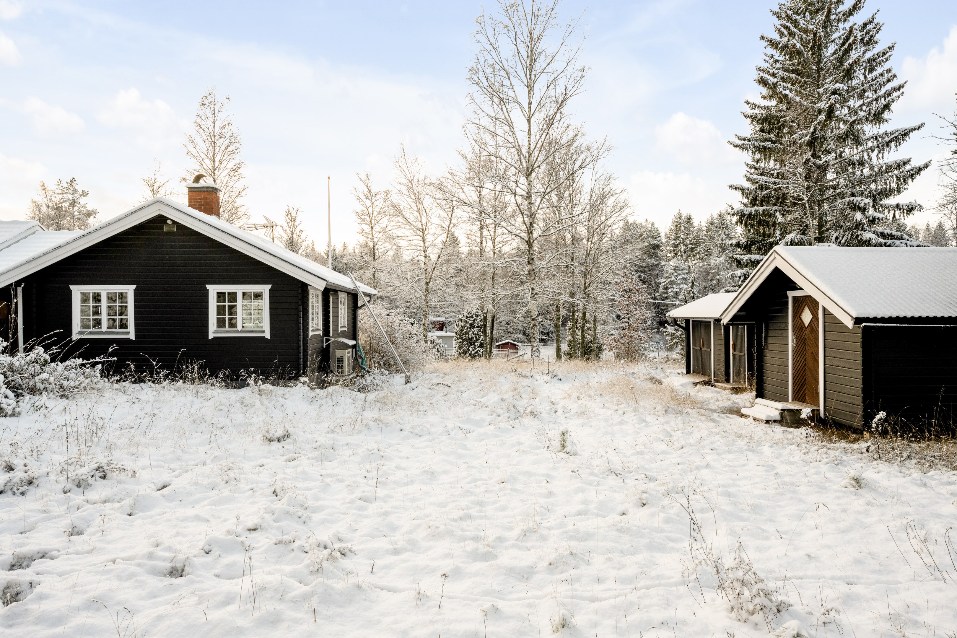 Bostadsbild från Skogsbacken 4, Till salu i Borgarbo, Uppsala