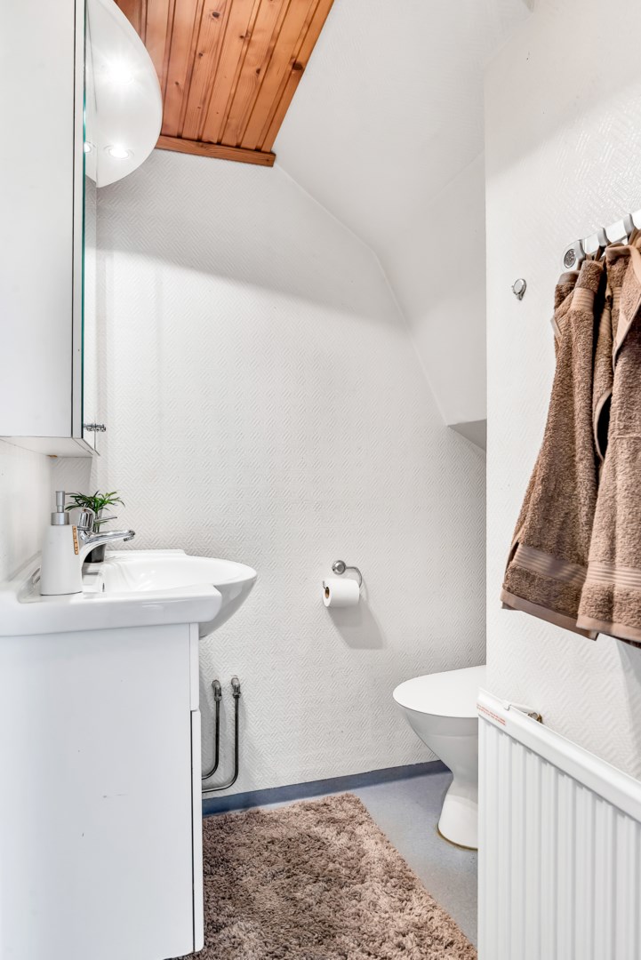 Bostadsbild från Västerberga Storstenen 36, Såld i Rasbo, Uppsala