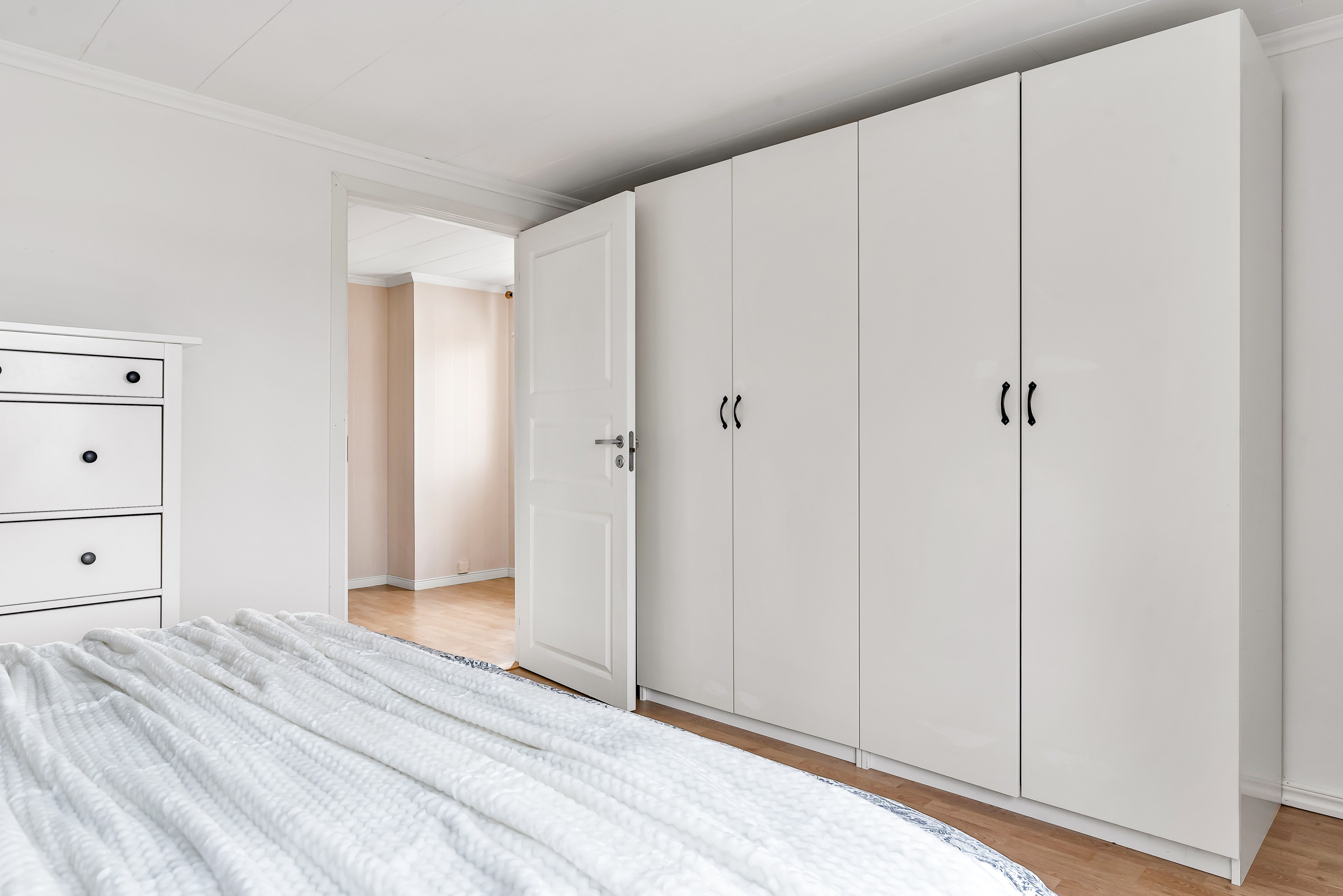 Bostadsbild från Västerberga Storstenen 36, Såld i Rasbo, Uppsala