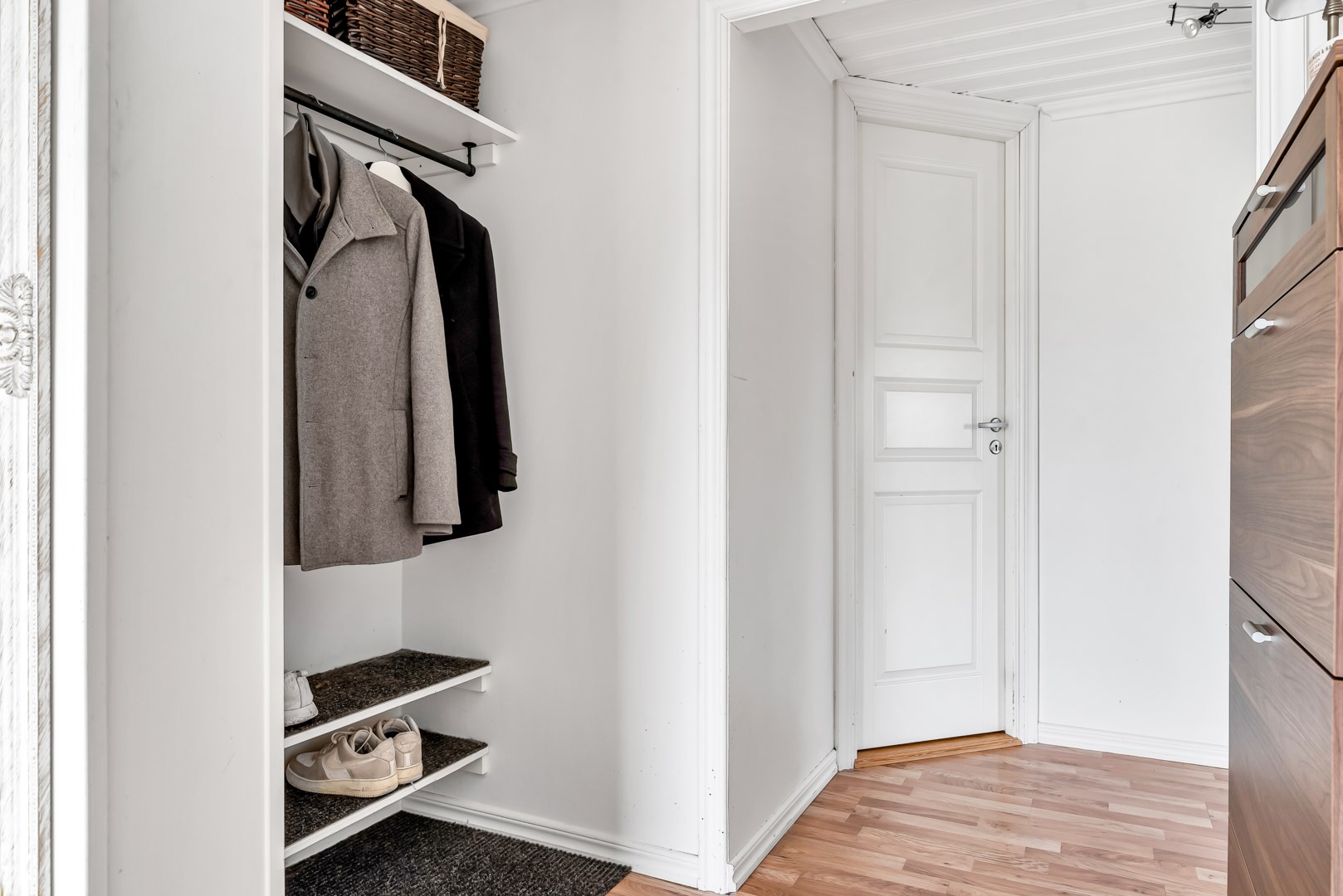 Bostadsbild från Västerberga Storstenen 36, Såld i Rasbo, Uppsala