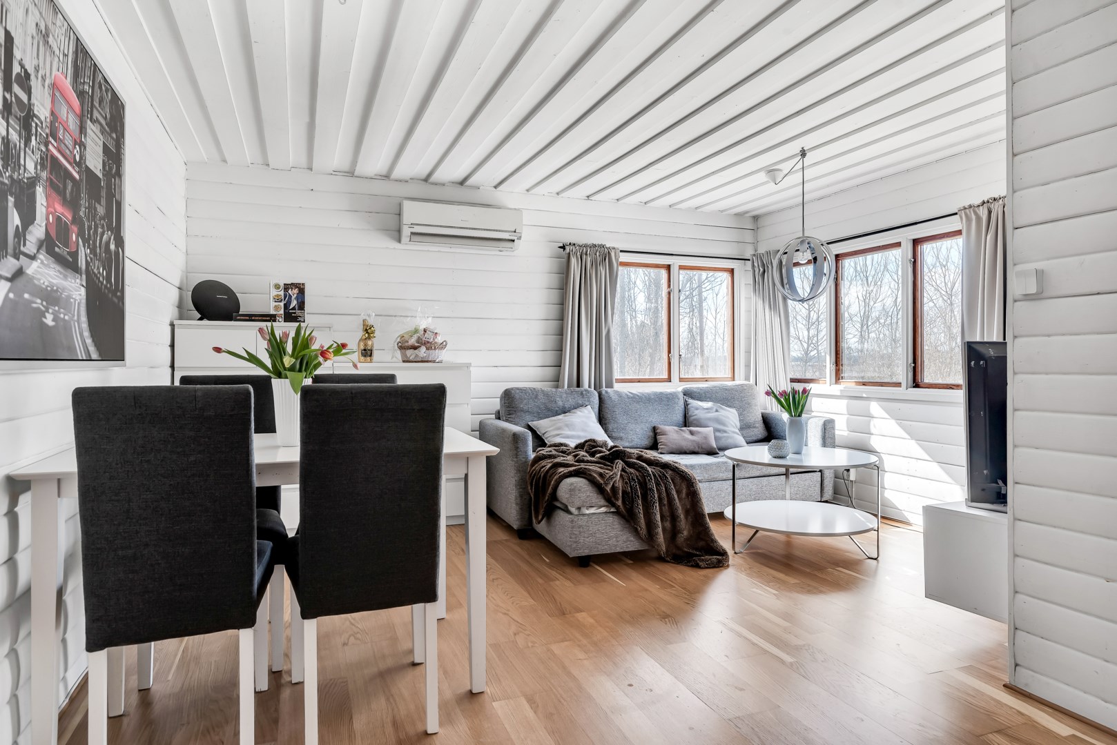 Bostadsbild från Västerberga Storstenen 36, Såld i Rasbo, Uppsala