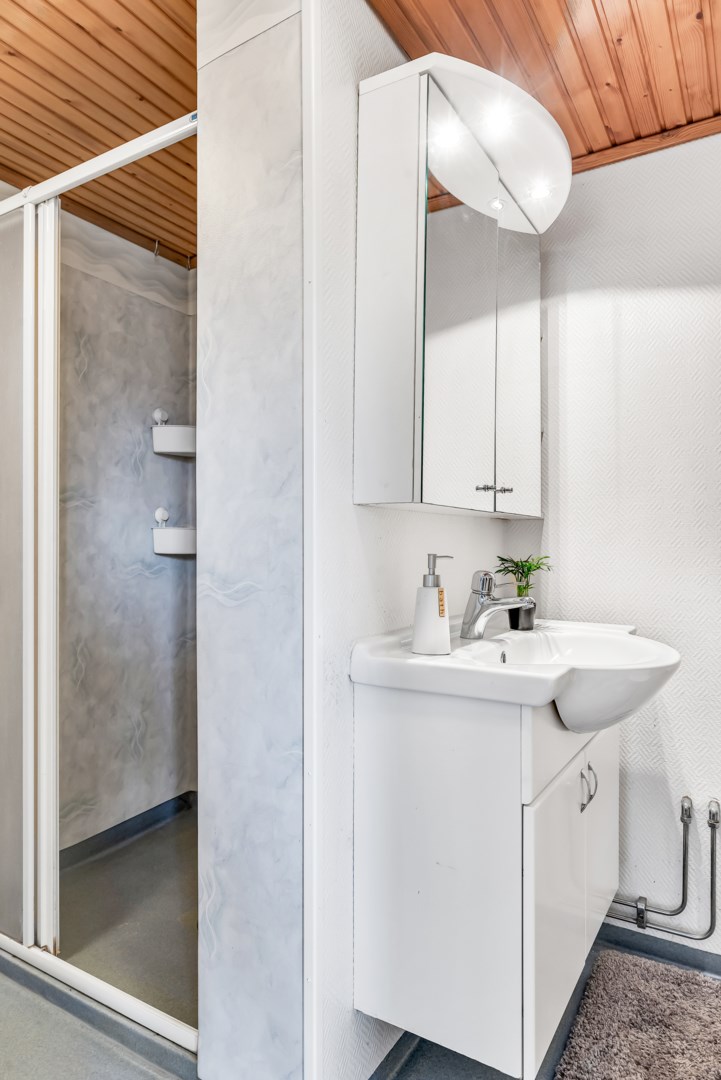 Bostadsbild från Västerberga Storstenen 36, Såld i Rasbo, Uppsala