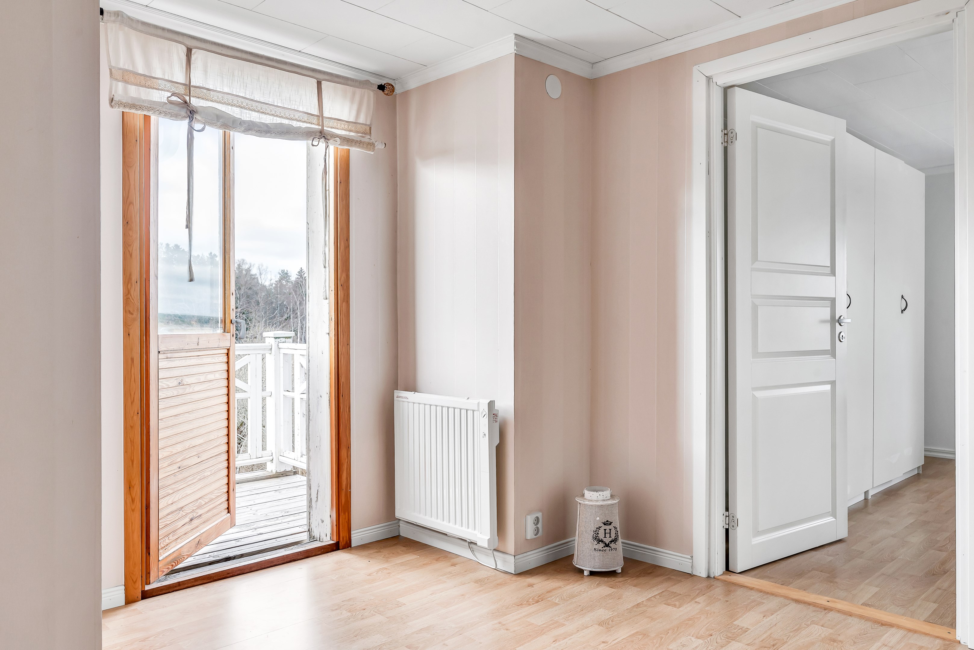 Bostadsbild från Västerberga Storstenen 36, Såld i Rasbo, Uppsala