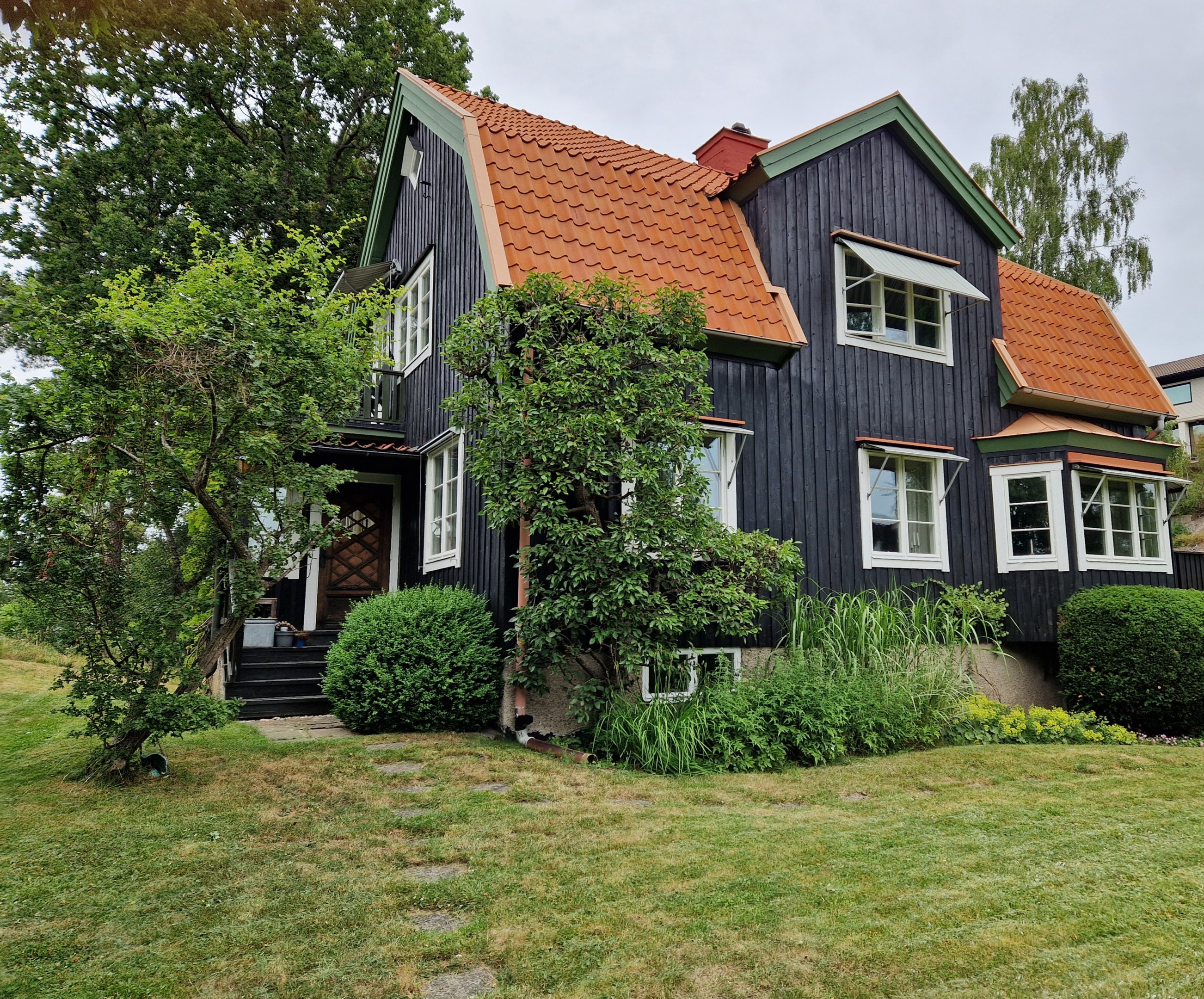 Bostadsbild från Logbacken 9, Såld i Saltsjö-Duvnäs, Nacka