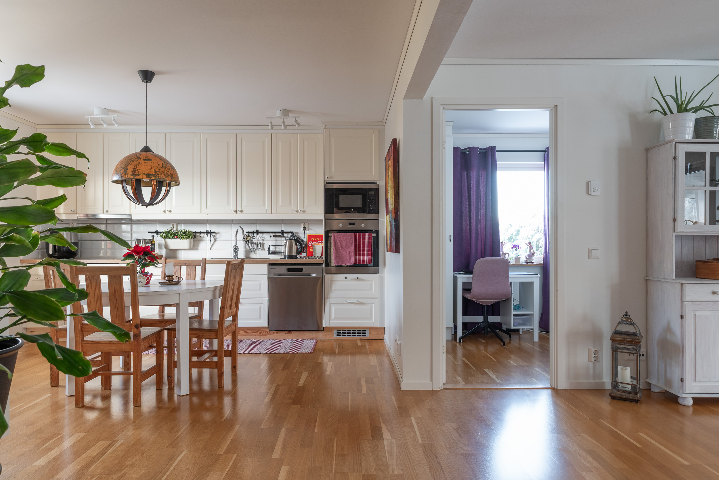 Bostadsbild från Aberga byväg 14, Såld i Aberga, Västerås