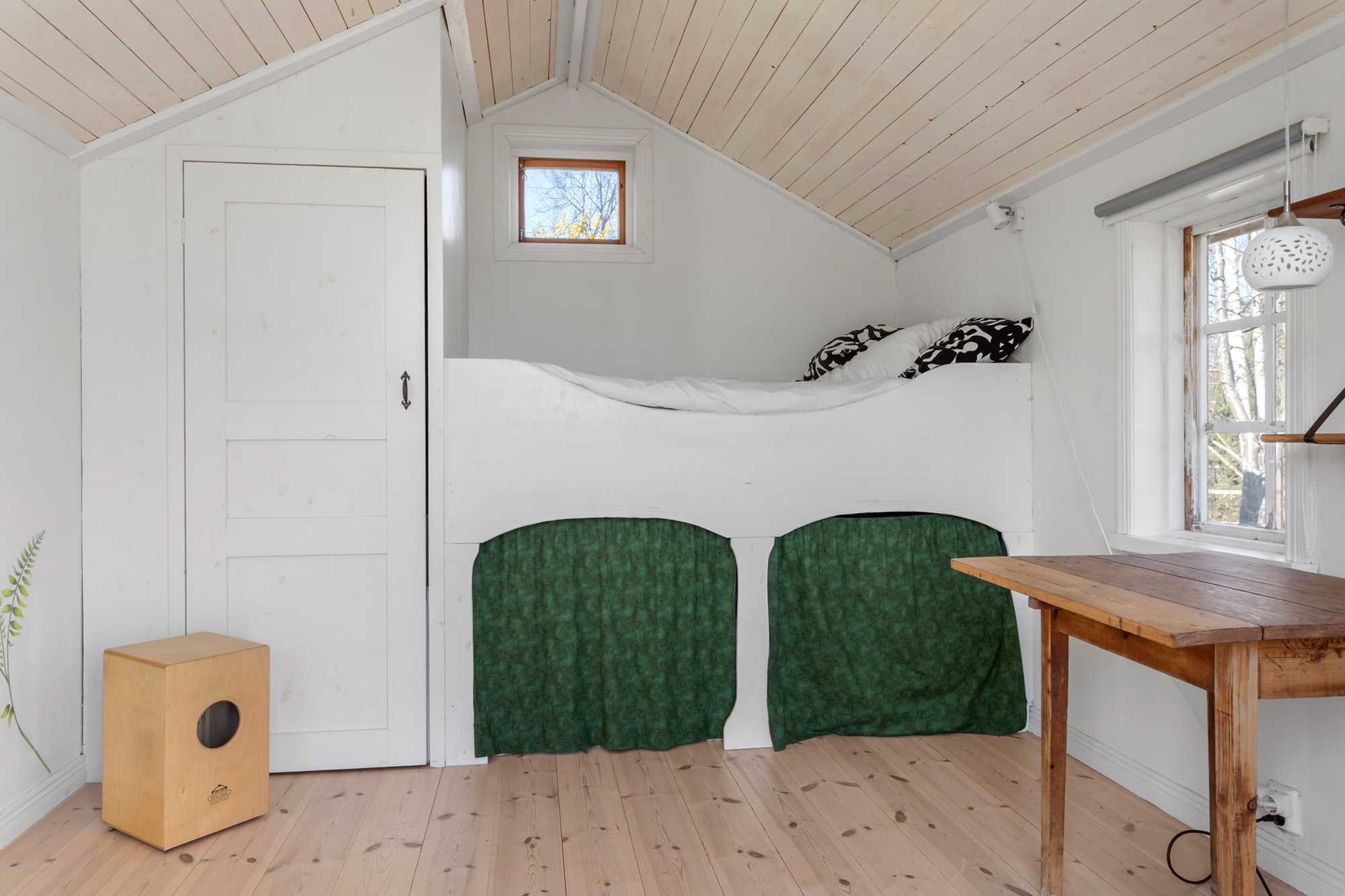 Bostadsbild från Hertigvägen 15, Såld i Kummelnäs, Nacka