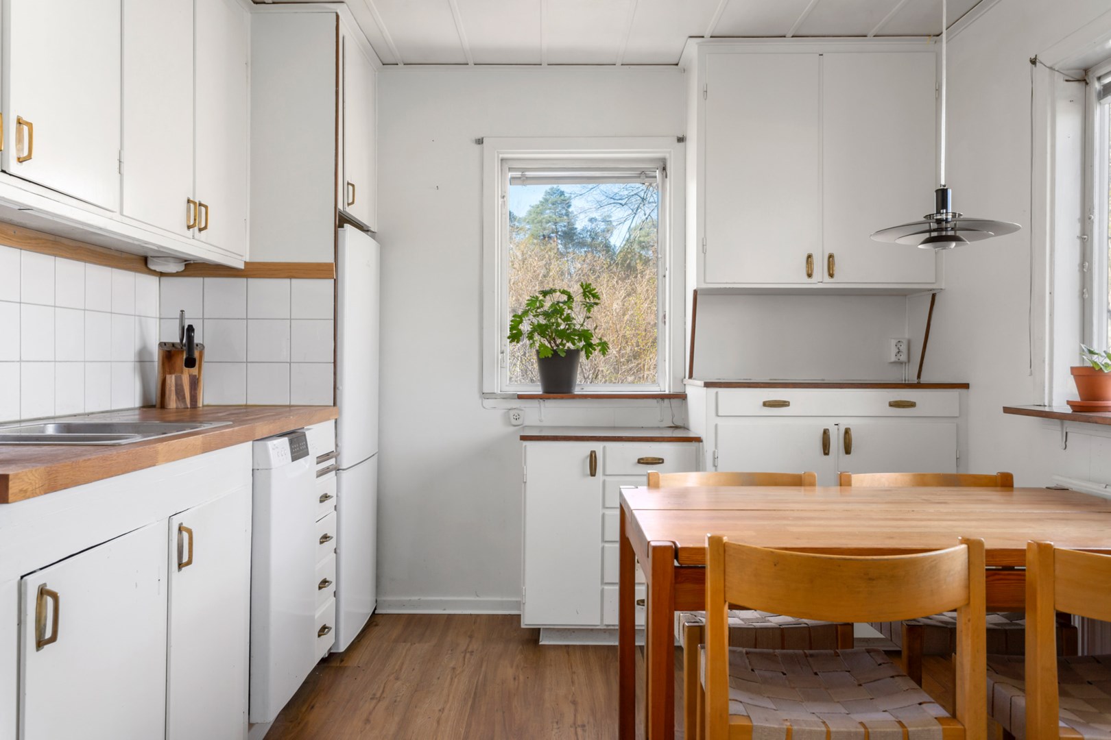 Bostadsbild från Hertigvägen 15, Såld i Kummelnäs, Nacka