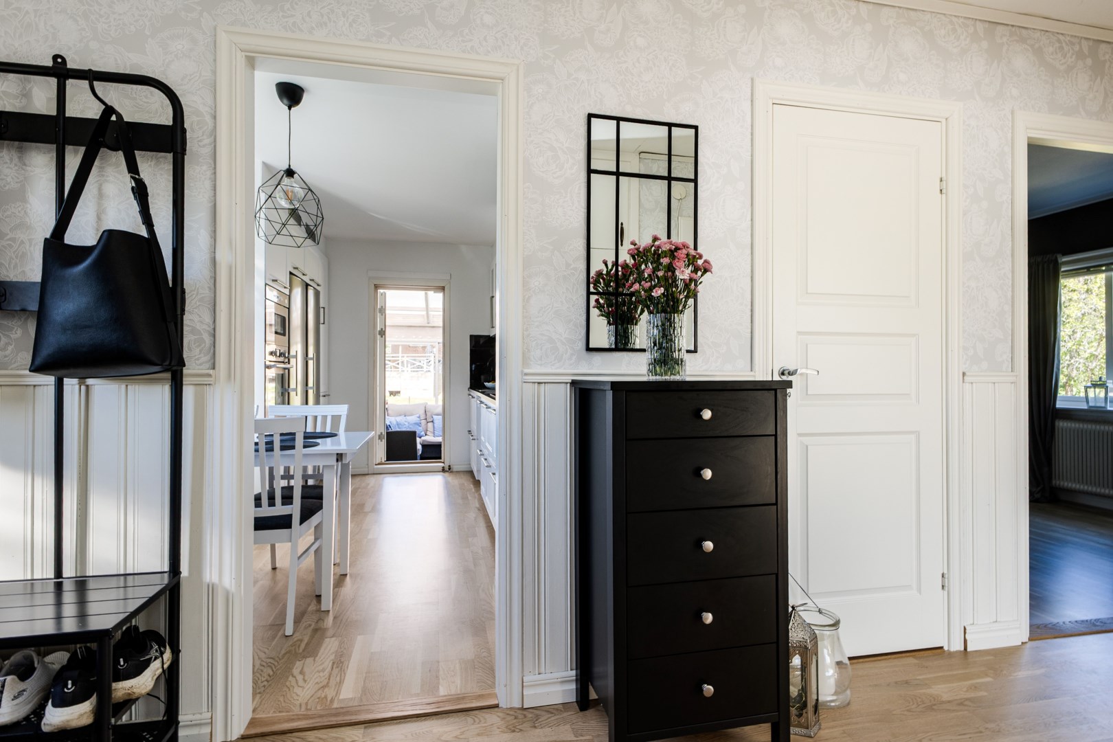 Bostadsbild från Runhällsgatan 14, Såld i Romberga, Enköping