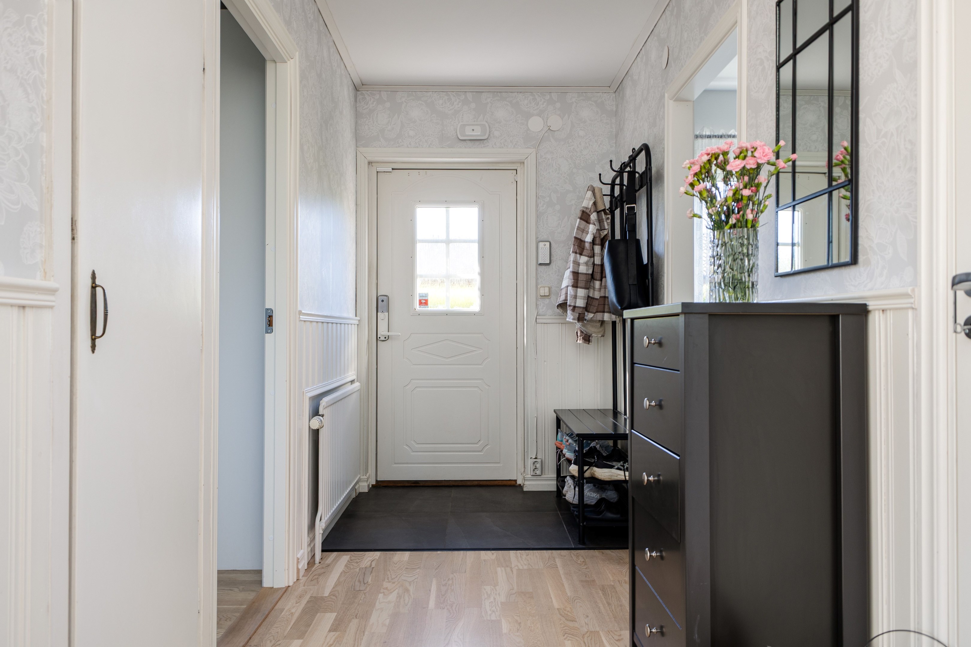 Bostadsbild från Runhällsgatan 14, Såld i Romberga, Enköping