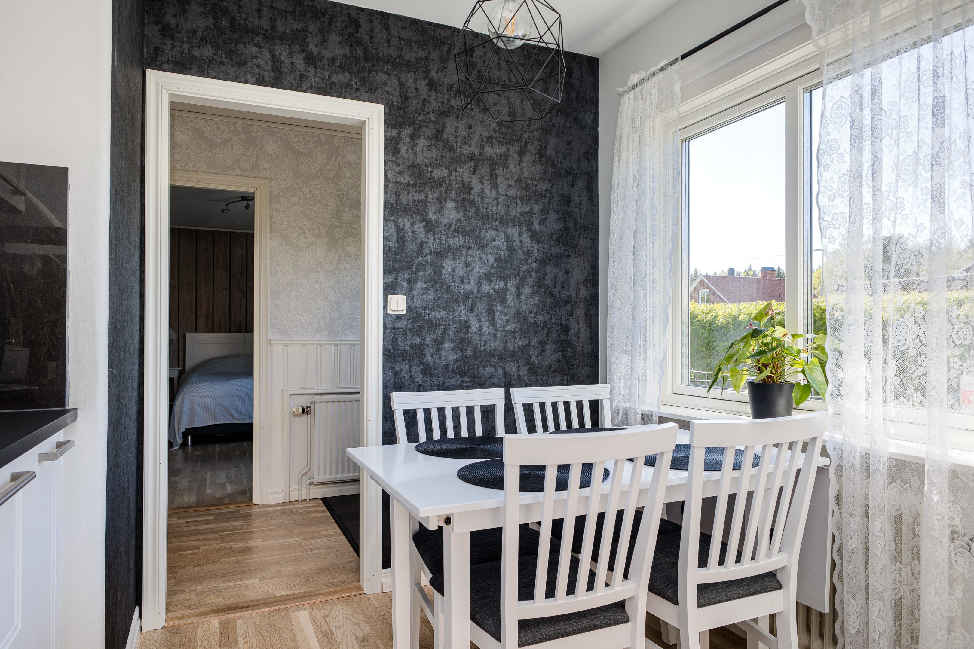 Bostadsbild från Runhällsgatan 14, Såld i Romberga, Enköping