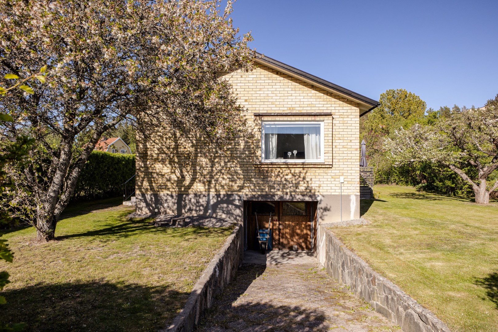 Bostadsbild från Runhällsgatan 14, Såld i Romberga, Enköping