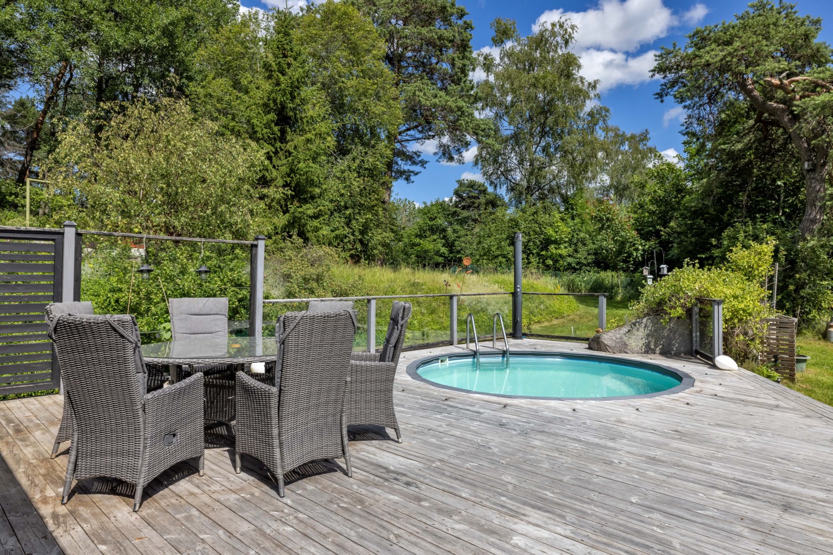 Bostadsbild från Apterarvägen 4, Till salu i Rasbo, Uppsala