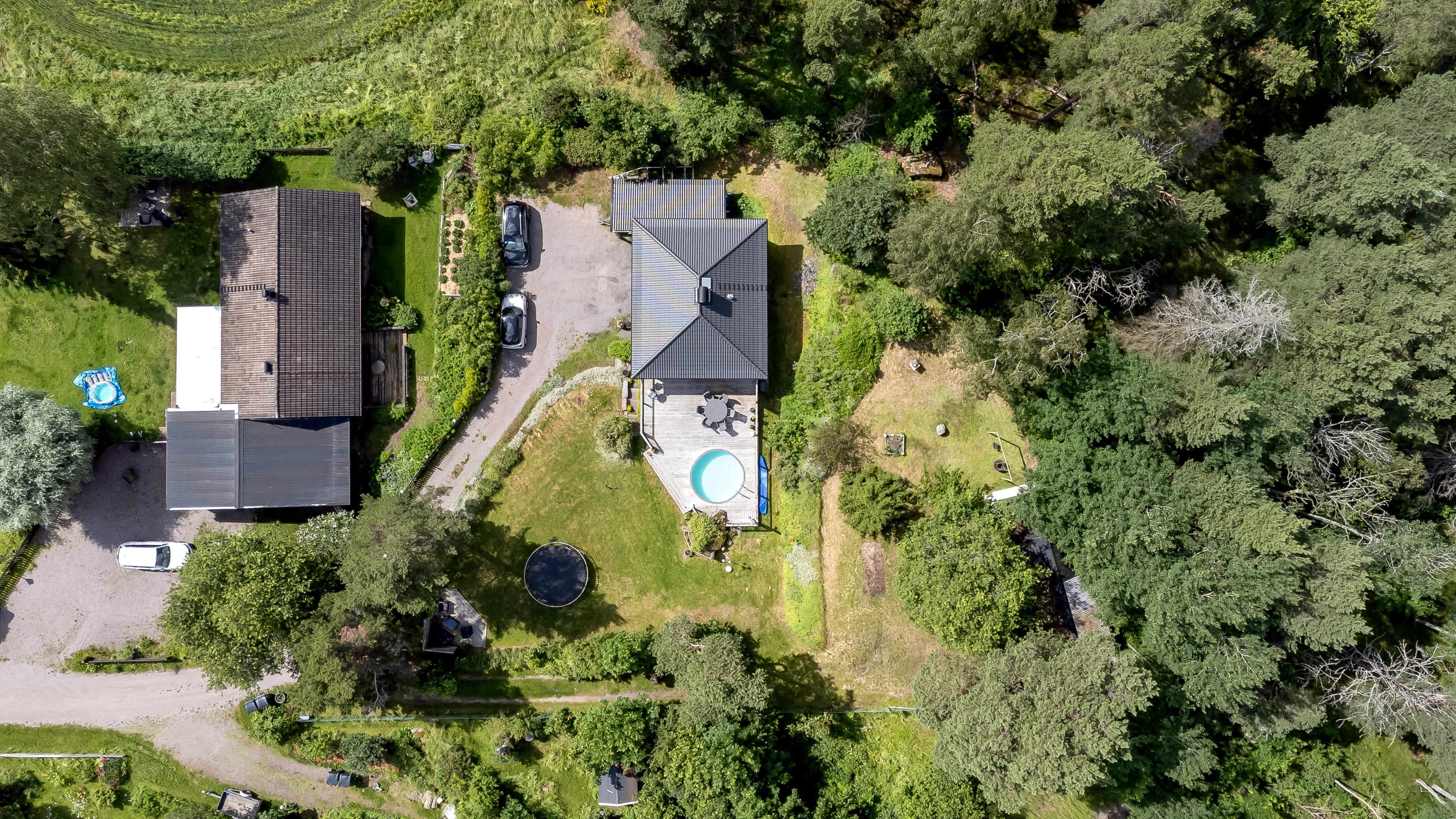 Bostadsbild från Apterarvägen 4, Till salu i Rasbo, Uppsala