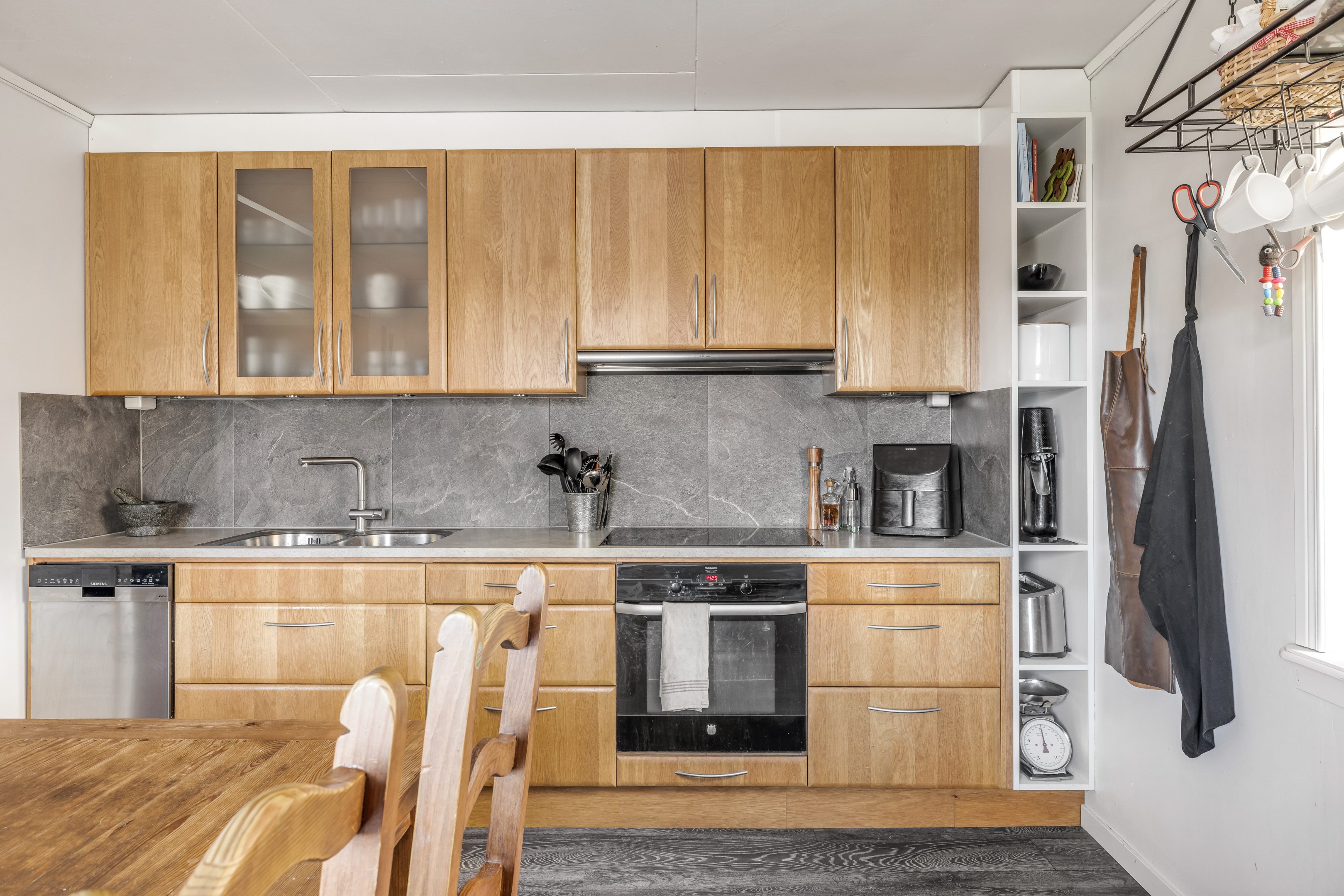 Bostadsbild från Apterarvägen 4, Till salu i Rasbo, Uppsala