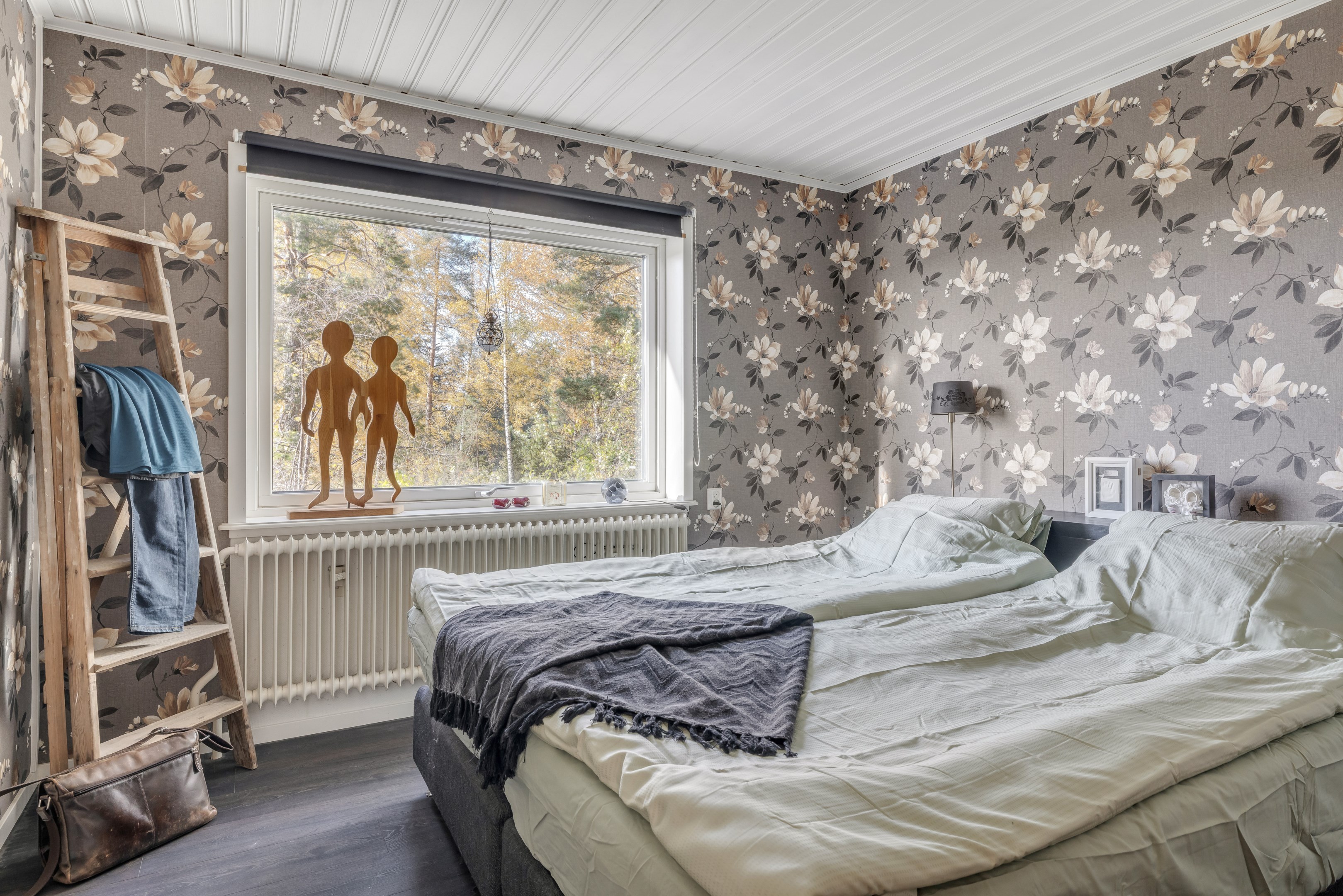 Bostadsbild från Apterarvägen 4, Till salu i Rasbo, Uppsala