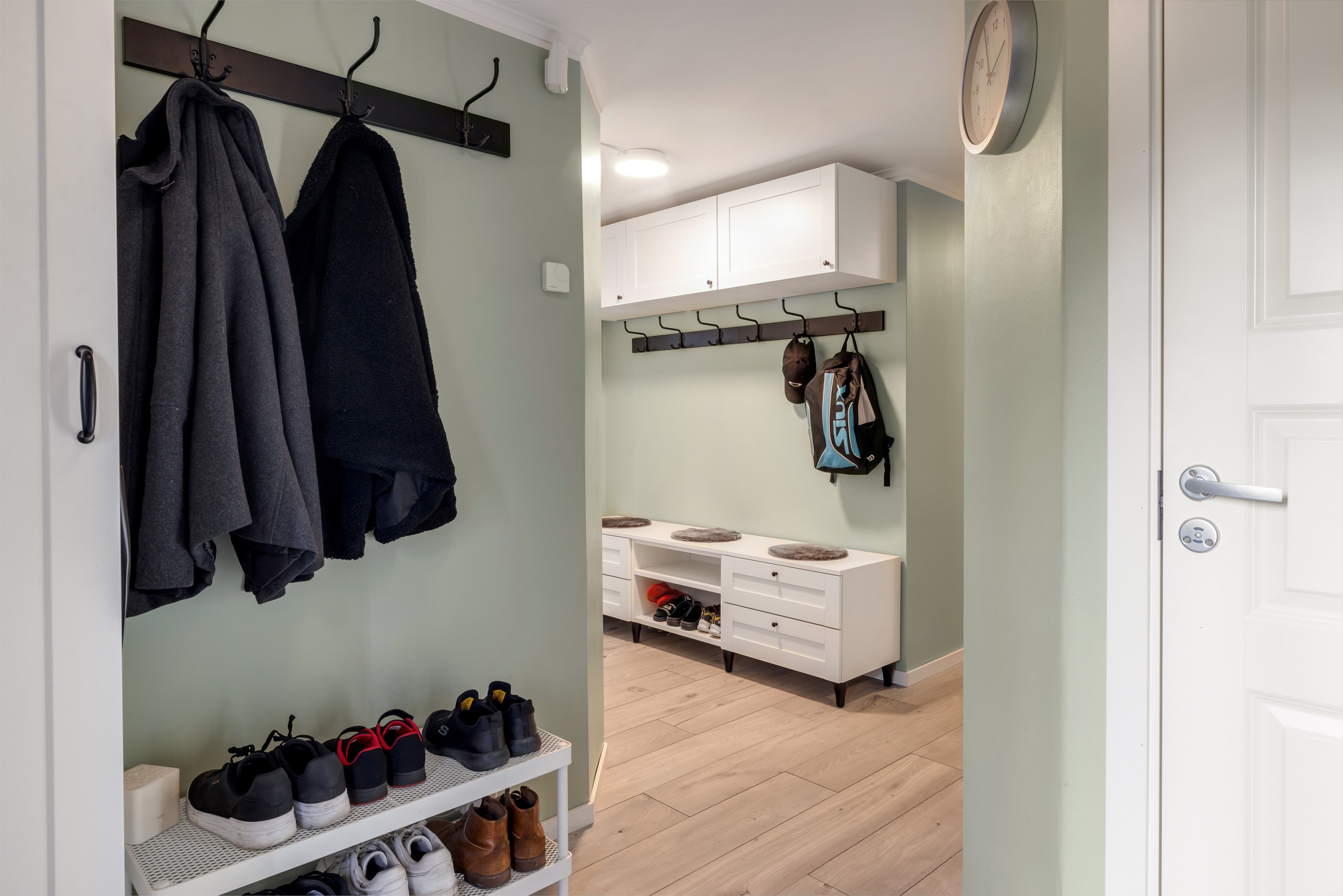 Bostadsbild från Apterarvägen 4, Till salu i Rasbo, Uppsala